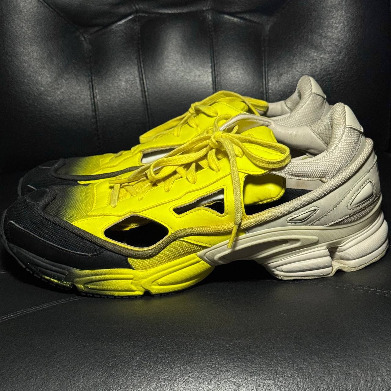Adidas × Raf Simons 12us Adidas Raf Simons Ozweego Replicant yellow white Size US 12 / EU 45 - 3 Thumbnail