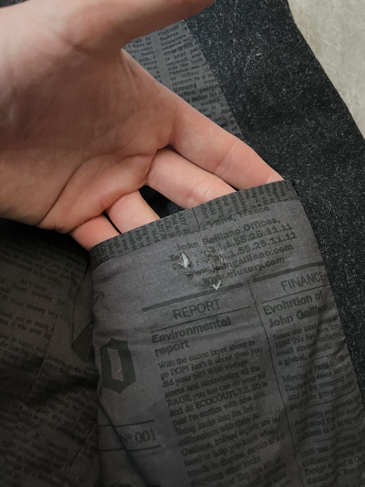 John Galliano John Galliano A/W 2011 wool grey blazer jacket newspaper Size US L / EU 52-54 / 3 - 18 Thumbnail