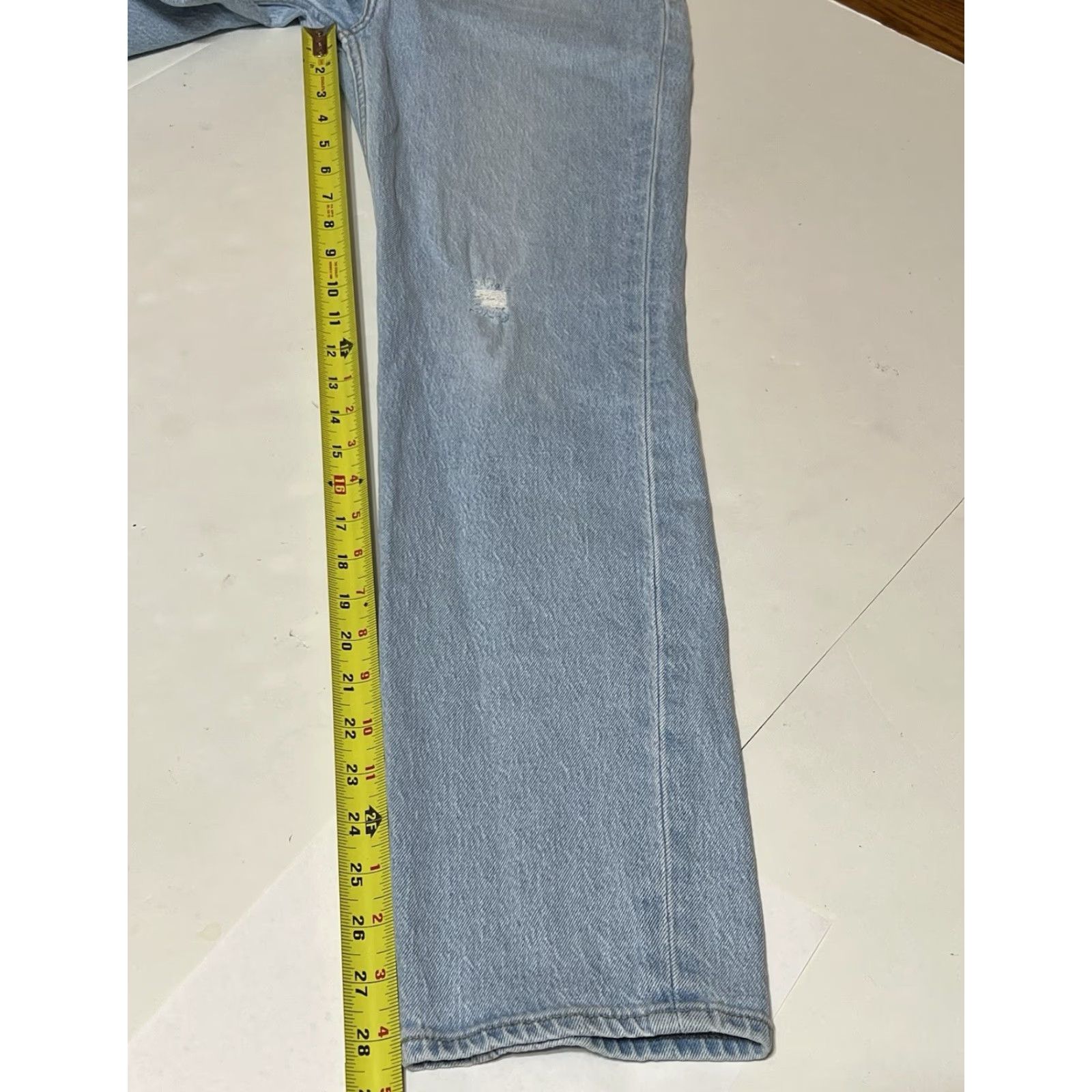 Levi's Levi's Jeans Women 70's High Slim Straight 25x29 Light Wash Premium Distress Size 42" / US 20 - 5 Thumbnail