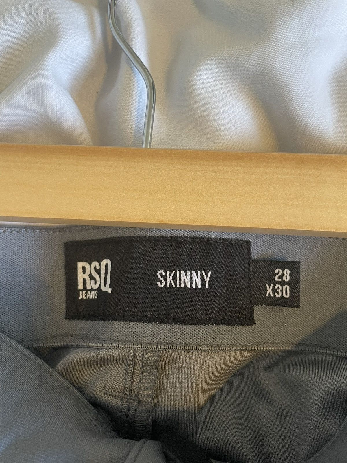 Rsq RSQ SkinnyJeans grey 28W 30L used great condition chino-ish Size US 28 / EU 44 - 3 Thumbnail