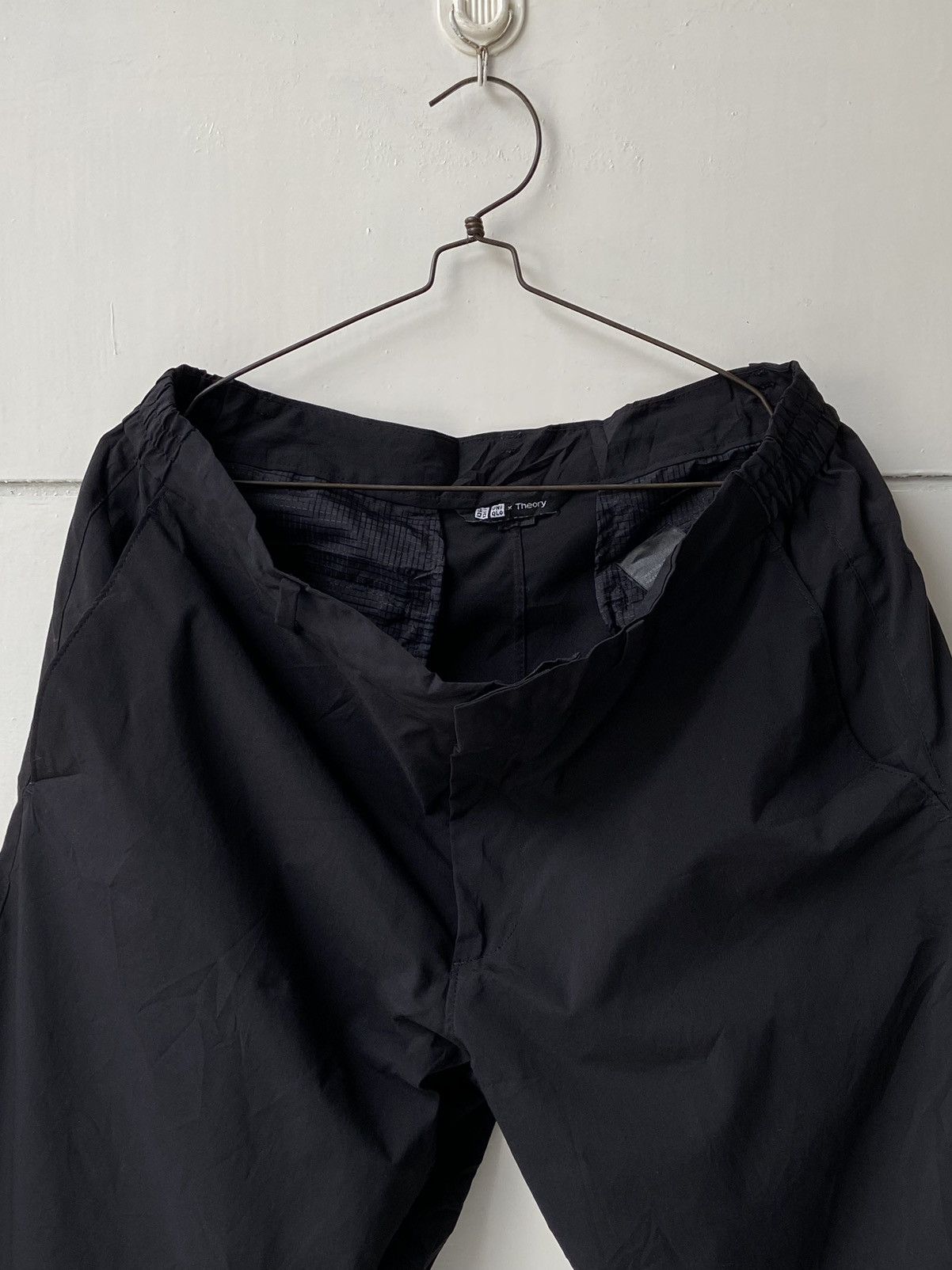 Theory × Uniqlo UNIQLO x THEORY Black Pants Size US 31 - 2 Thumbnail