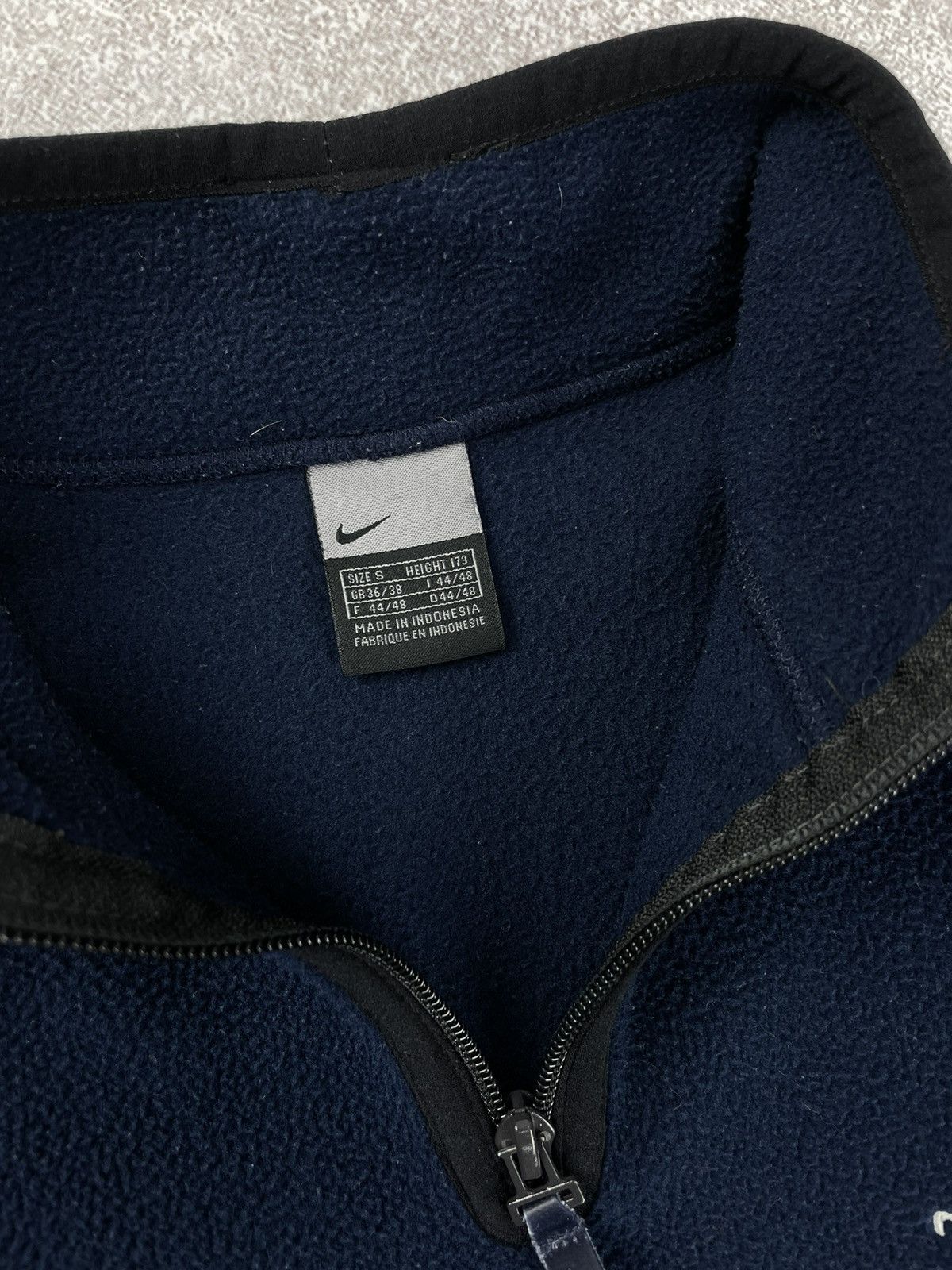 Nike × Vintage Vintage Nike y2k Logo Sherpa Fleece Sweatshirt Size US S / EU 44-46 / 1 - 8 Thumbnail