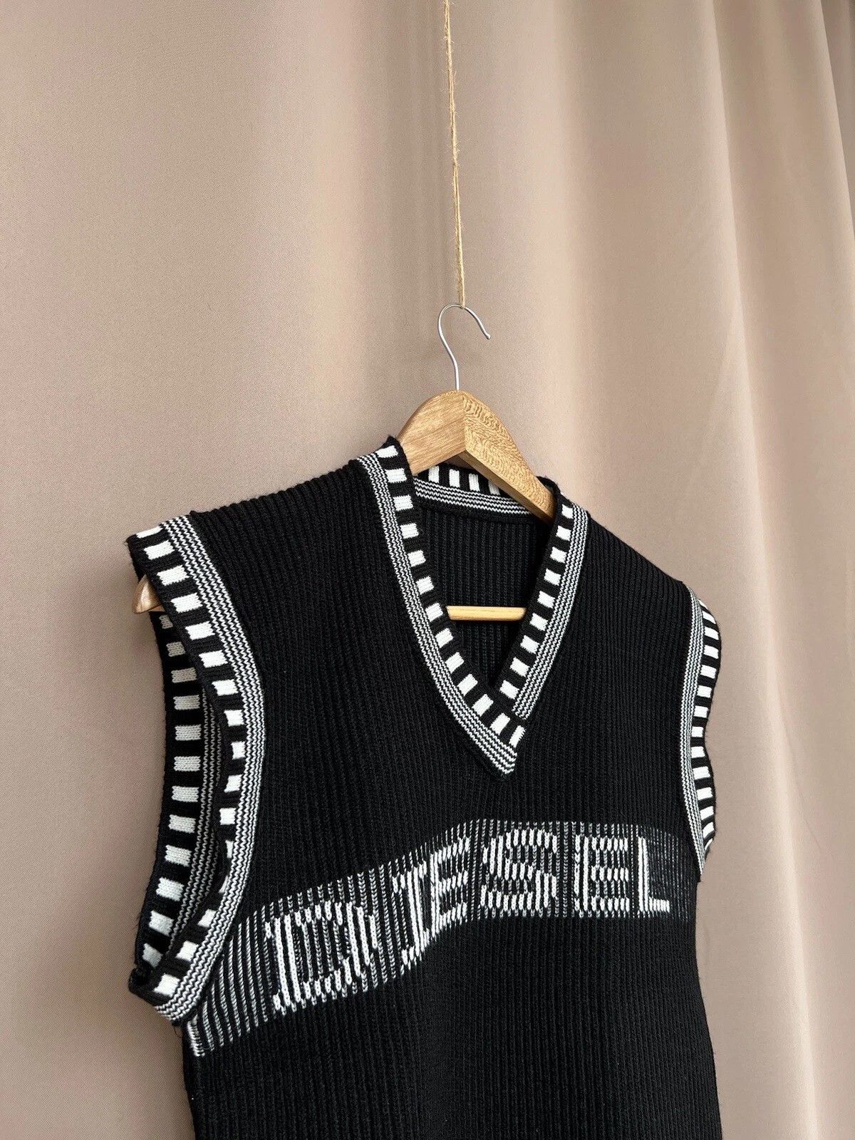 Diesel Diesel Knit Womens Vest Size S/M Big Logo Sleeveless Size S / US 4 / IT 40 - 3 Thumbnail
