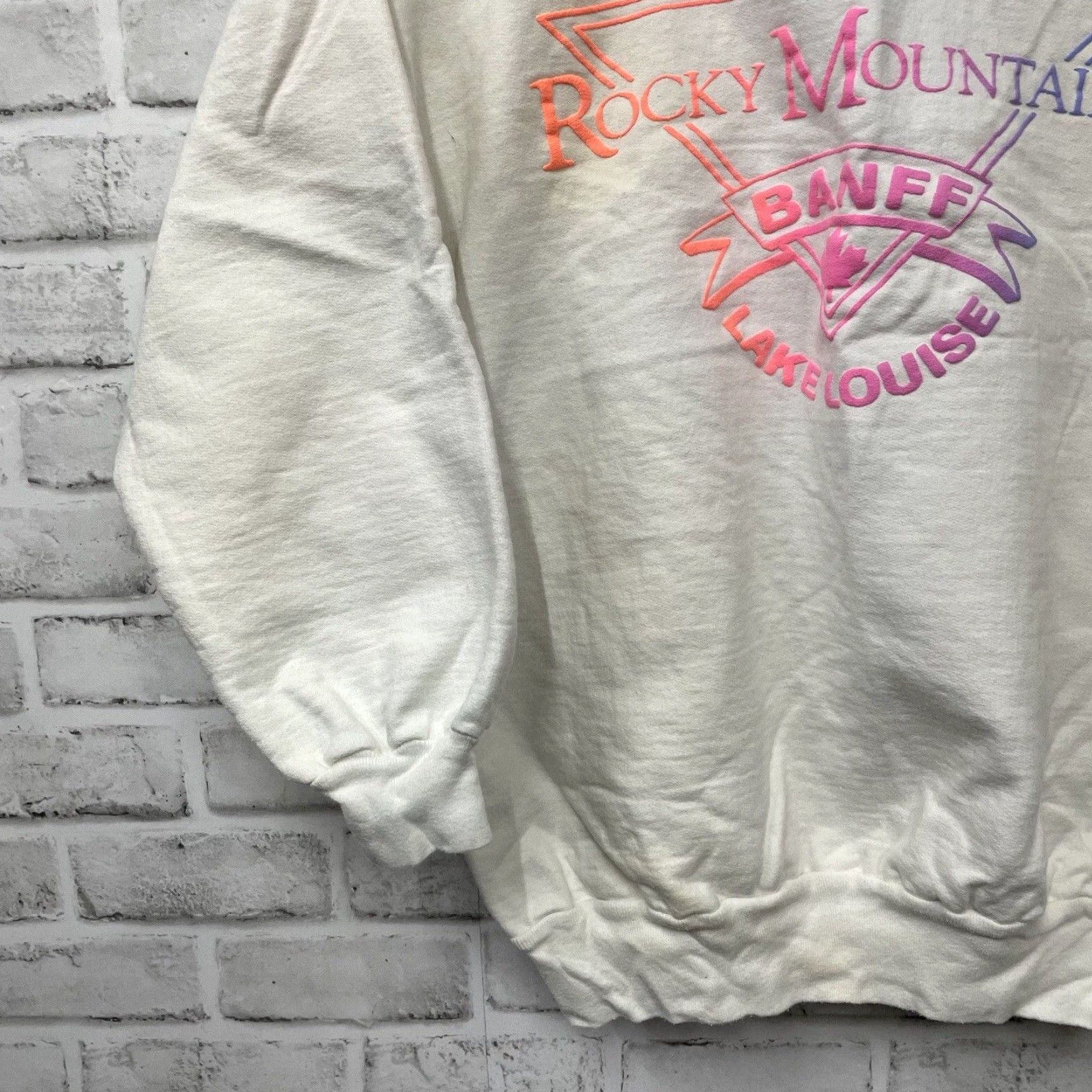 Vintage VINTAGE Rocky Mountains White T-Shirt Mens Size M Canadian Nature Sports Size US M / EU 48-50 / 2 - 3 Thumbnail