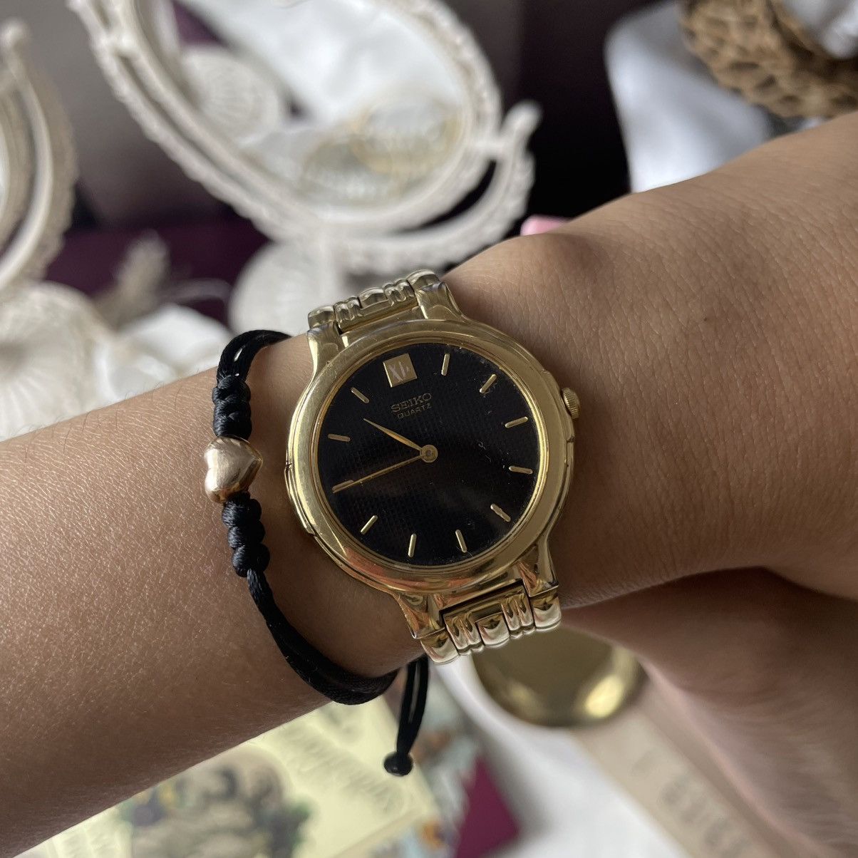 Seiko SEIKO 7N00-6450 Vintage watch gold black dial | Grailed