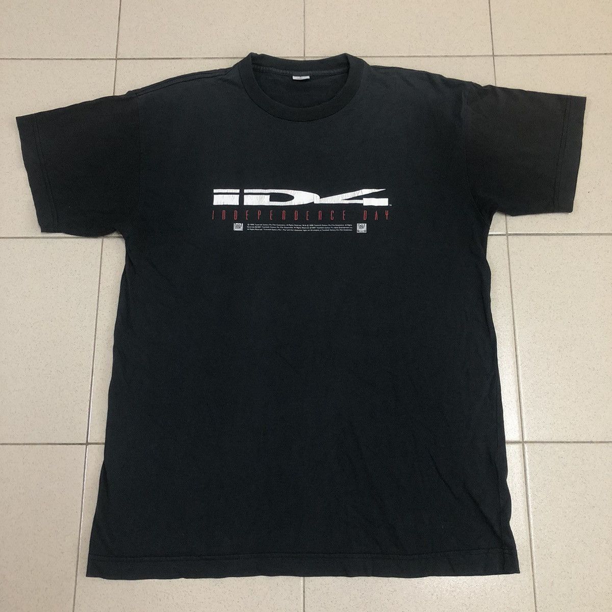 Vintage 90s Independence Day 4 Movie Promo Tee