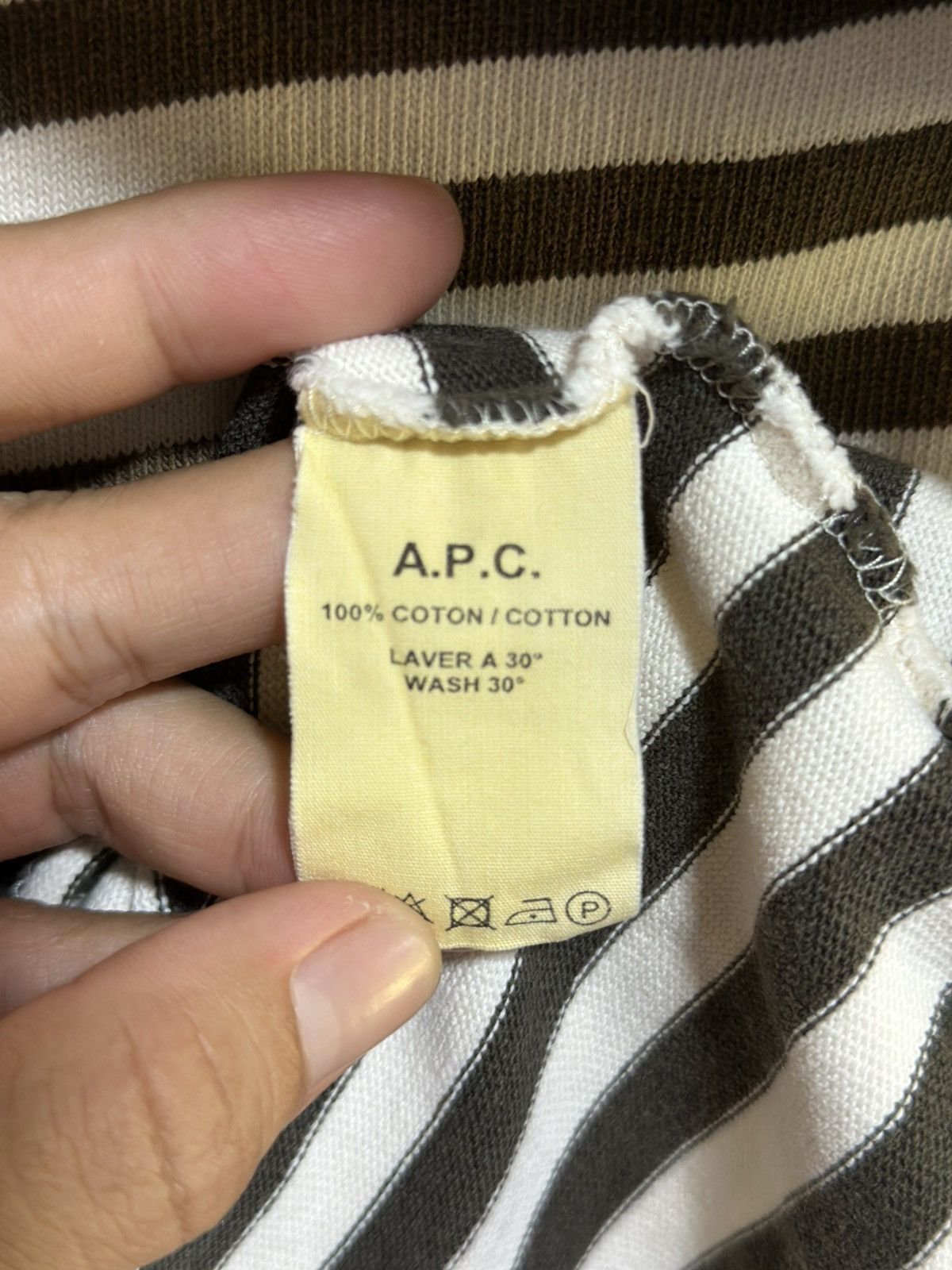 A.P.C. × Designer × Vintage Vintage A.P.C Stripe Sun Faded Tee Size XS / US 0-2 / IT 36-38 - 7 Thumbnail
