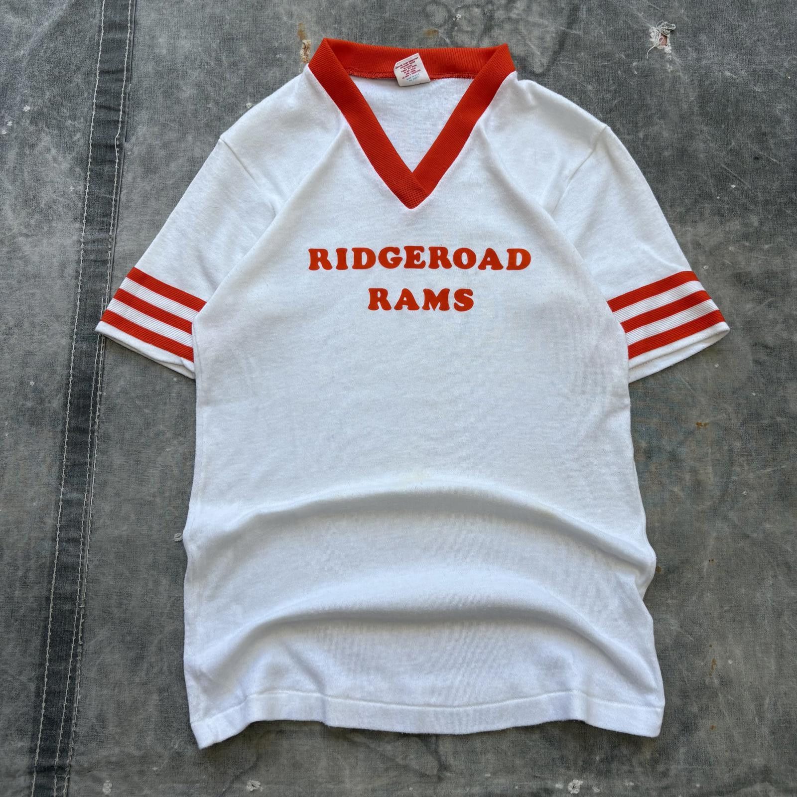 Vintage Vintage 70s Ridge Road Rams School Striped Sleeve Shirt Size US S / EU 44-46 / 1 - 1 Thumbnail