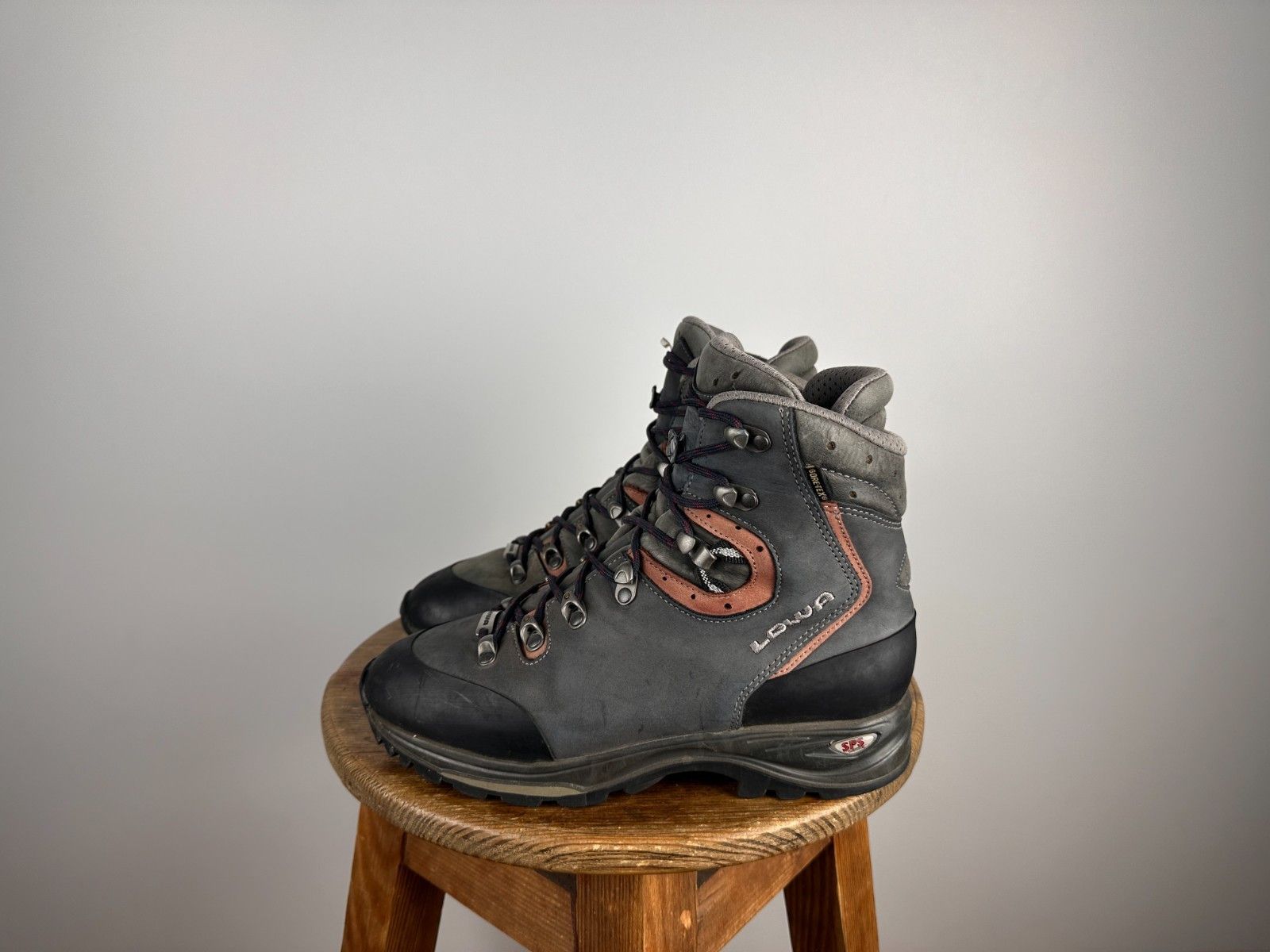 Lowa Albula GTX Boots Gore Tex Blue Size US7.5 UK6 EUR39.5