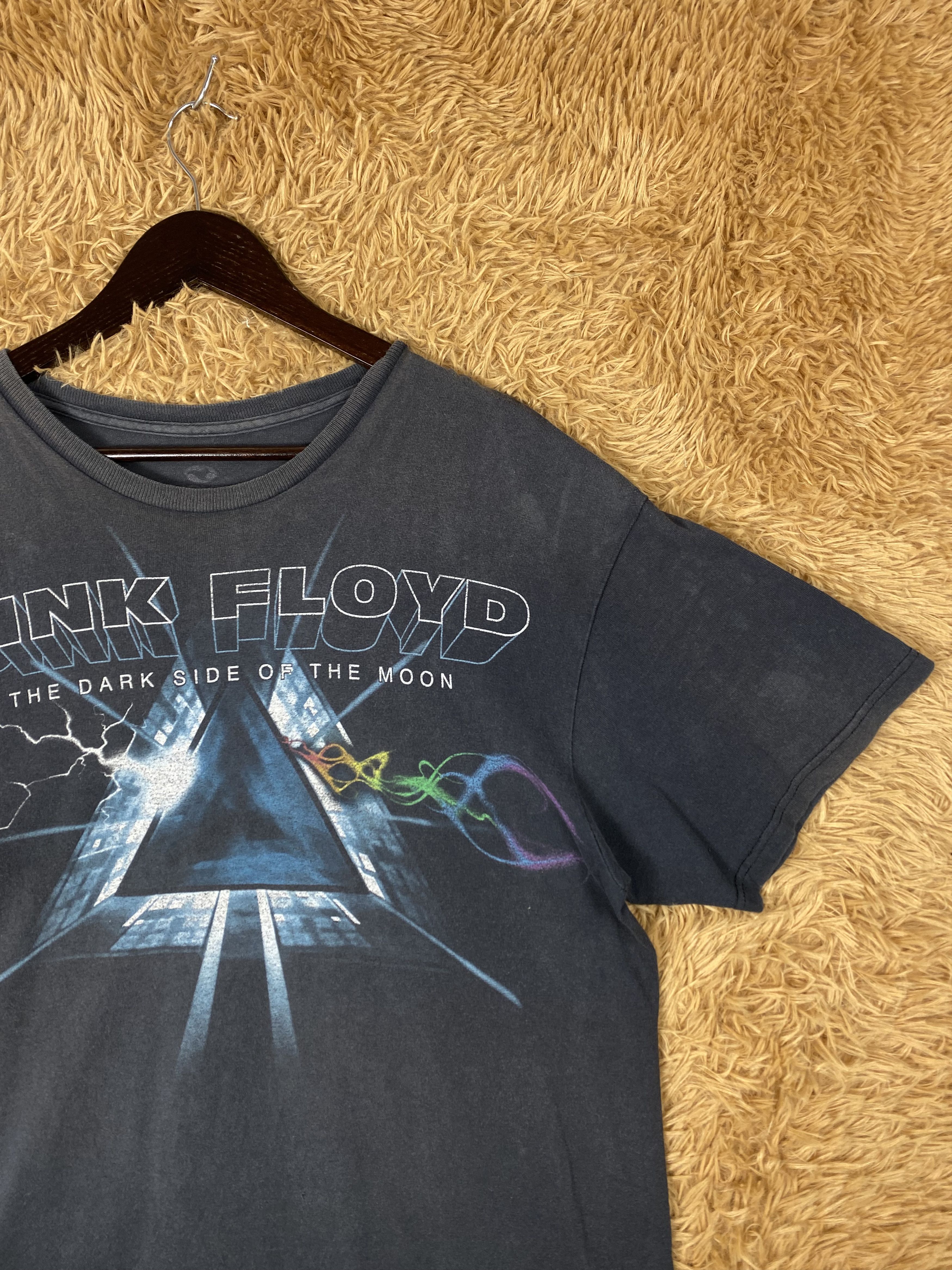 Pink Floyd Vintage Pink Floyd Short Sleeve T-Shirts PT0101 Size US S / EU 44-46 / 1 - 3 Thumbnail