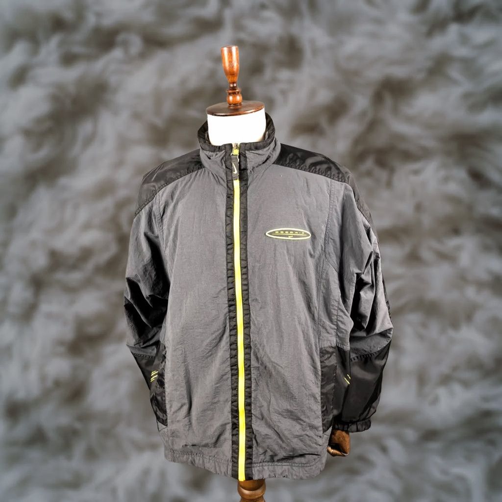 Nike VINTAGE Nike Zoom Air Windbreaker Jacket Nylon Dark Gray Men Size L Size US L / EU 52-54 / 3 - 1 Thumbnail