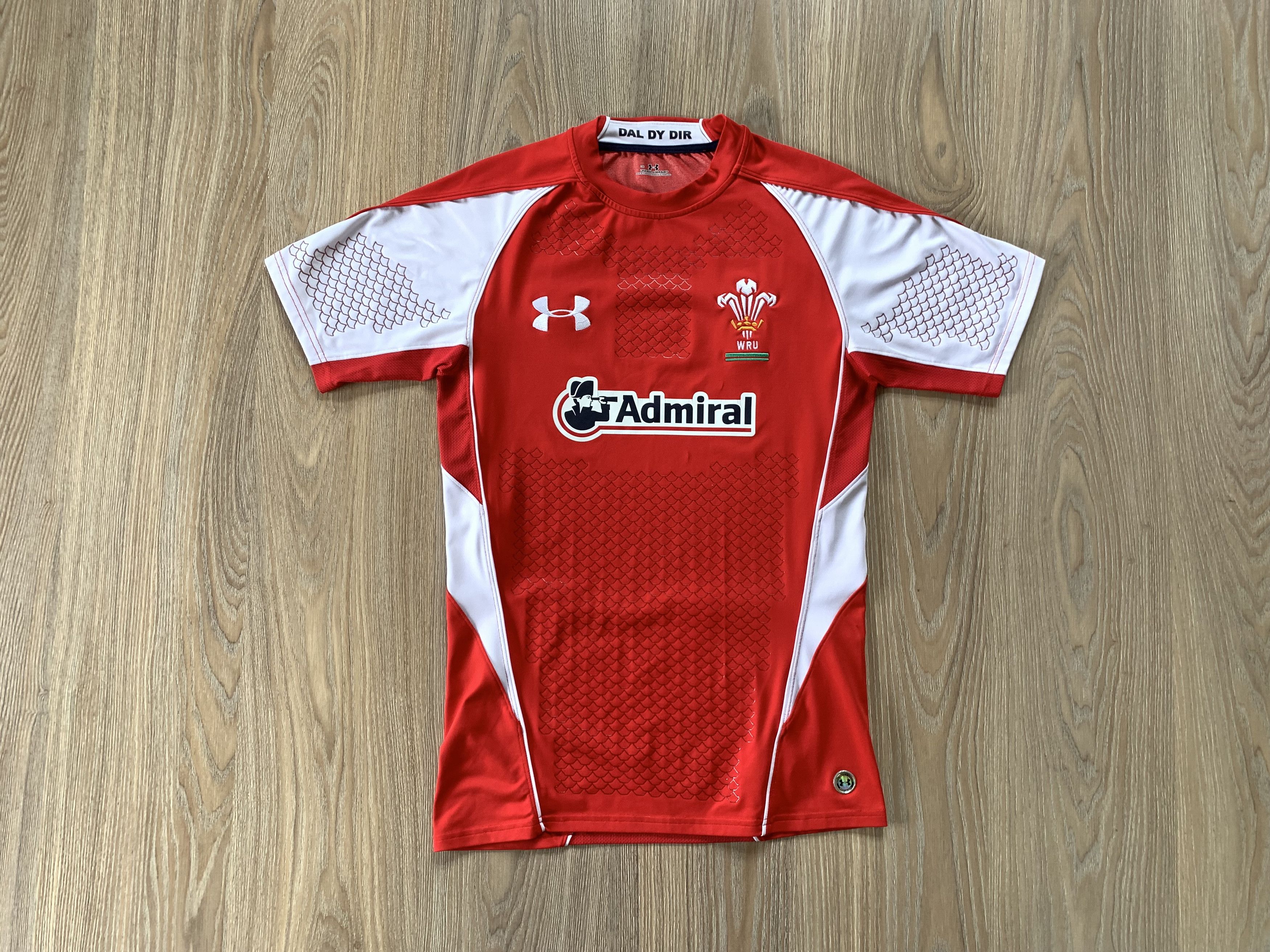 Under Armour × Vintage Under Armour Wales Rugby Union Home Jersey 2011 Size US L / EU 52-54 / 3 - 11 Thumbnail
