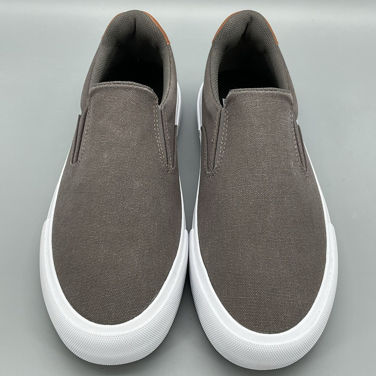Levi's NEW Levi’s Men’s Wes Slip on Canvas Sneaker Charcoal Size 8M Size US 8 / EU 41 - 3 Thumbnail