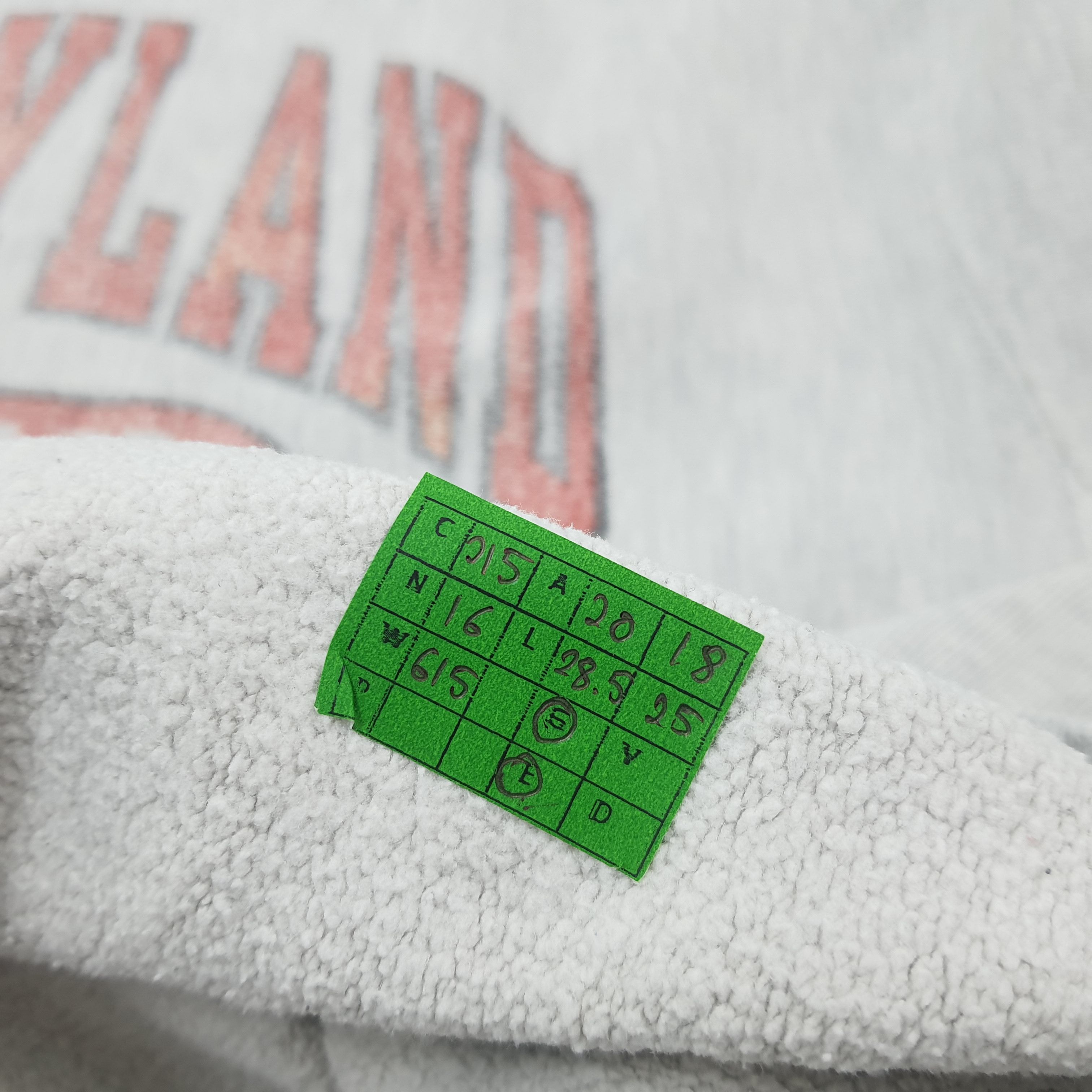 Champion × Vintage Vintage Champion Maryland Football Sports Sweatshirt C215N16 Size US S / EU 44-46 / 1 - 8 Thumbnail