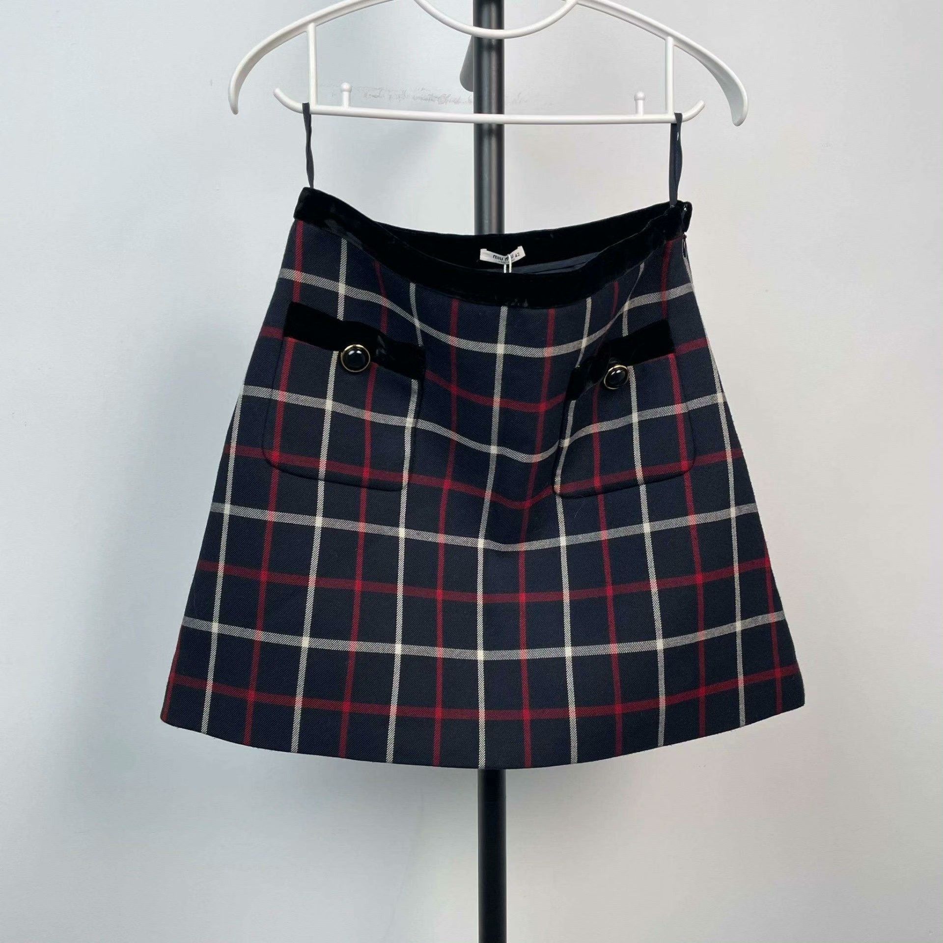 Miu Miu Miu Miu Plaid Skirt S Women Size 26" / US 2 / IT 38 - 1 Thumbnail
