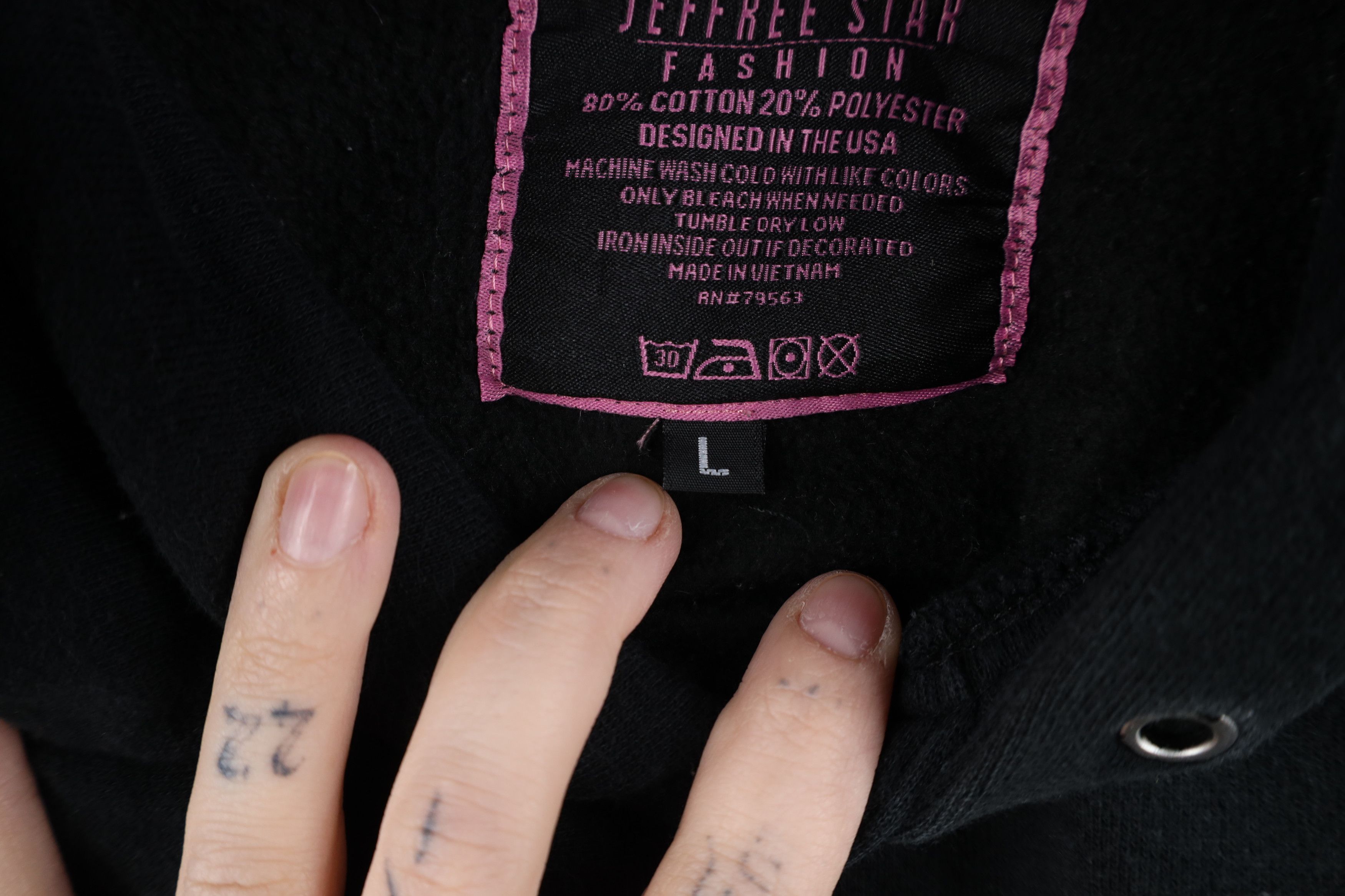 Vintage Jeffree Star Cosmetics Spell Out Calabasas Hoodie Sweatshirt Size L / US 10 / IT 46 - 12 Thumbnail