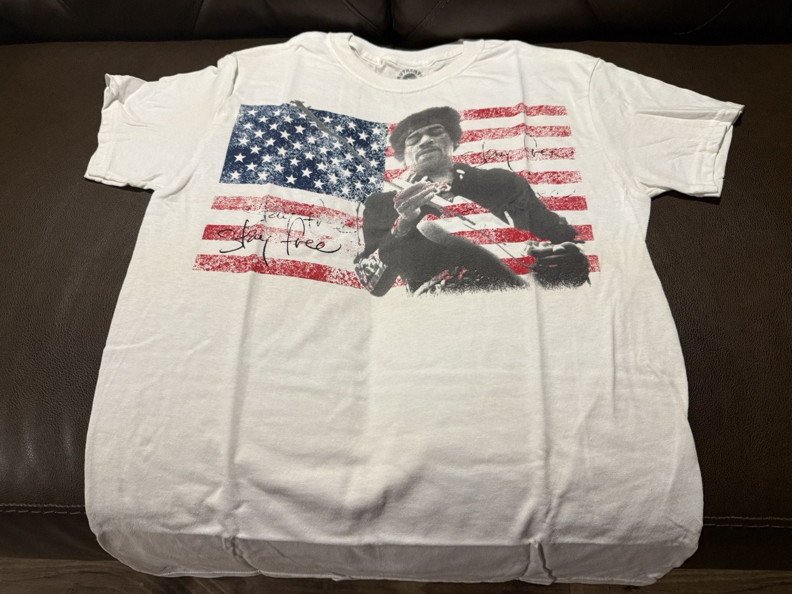 Jimi Hendrix Jimi Hendrix “stay free” s/s tshirt, NEW small Band Tee flag Size US S / EU 44-46 / 1 - 7 Thumbnail