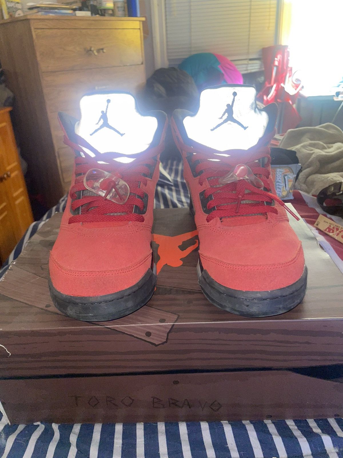 Jordan Brand × Nike Raging Bull 5s Size US 8 / EU 41 - 2 Thumbnail