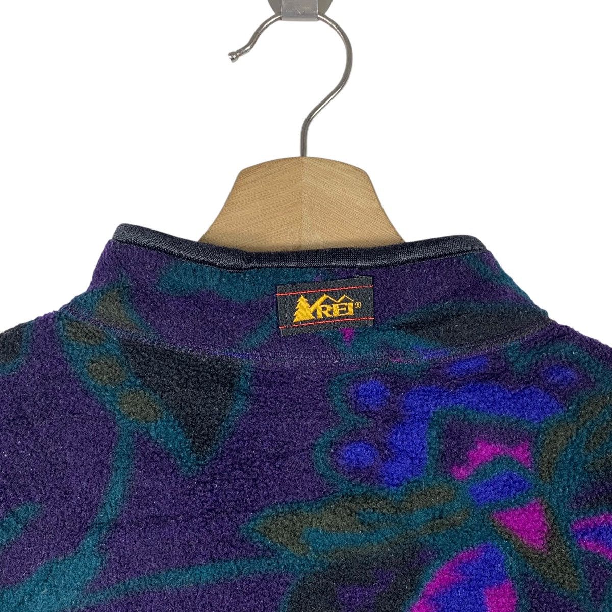 Vintage Vintage REI Outdoor Sportswear Flower Design Sweatshirt Size US L / EU 52-54 / 3 - 5 Thumbnail