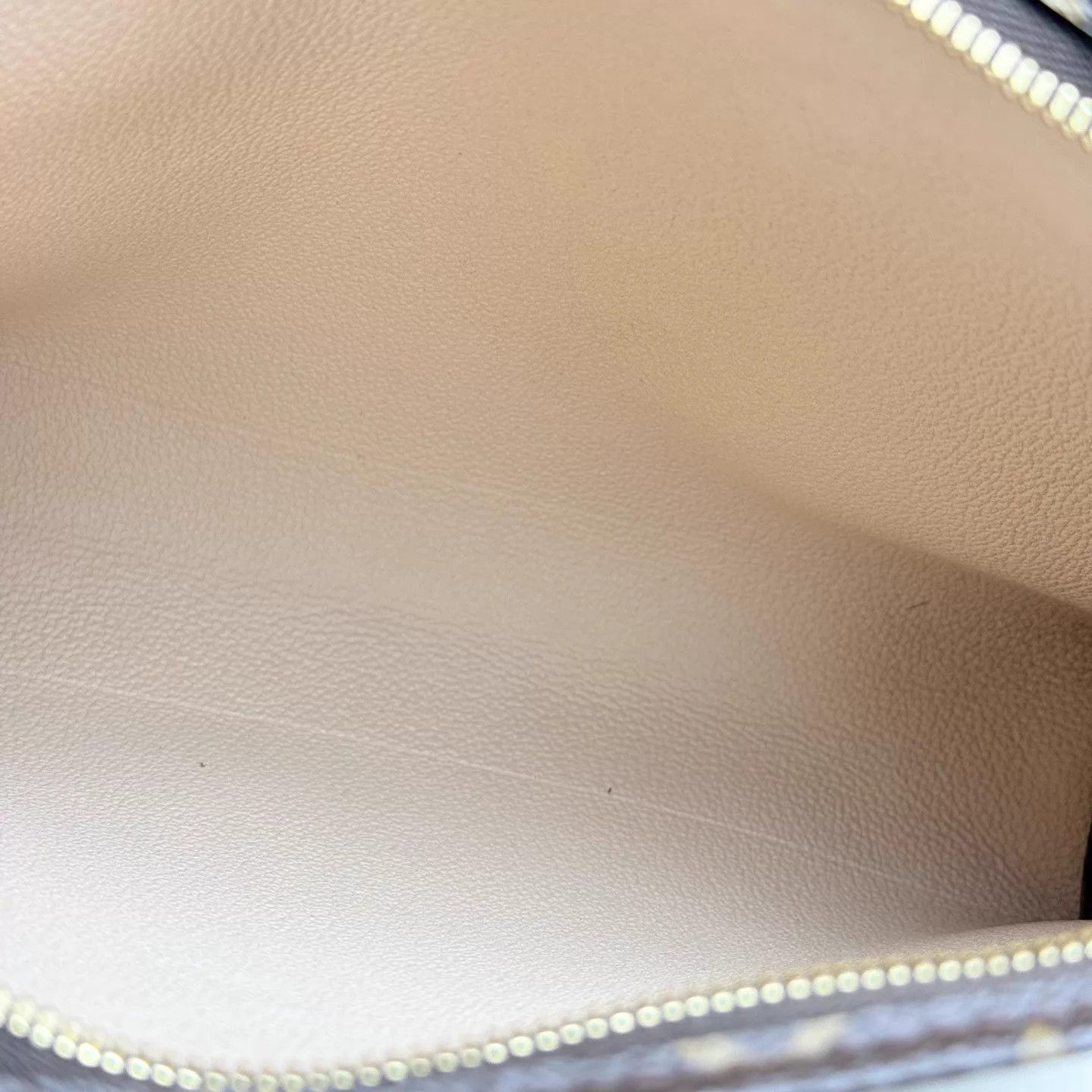 Louis Vuitton LV Monogram Toiletry Pouch 26 Brown Near Mint Size ONE SIZE - 3 Thumbnail