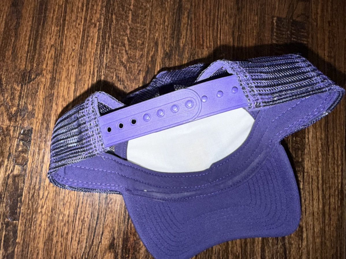 Eric Emanuel × New Era Eric Emanuel X New Era EE Embroidered Logo Cap Trucker Hat Size ONE SIZE - 4 Thumbnail