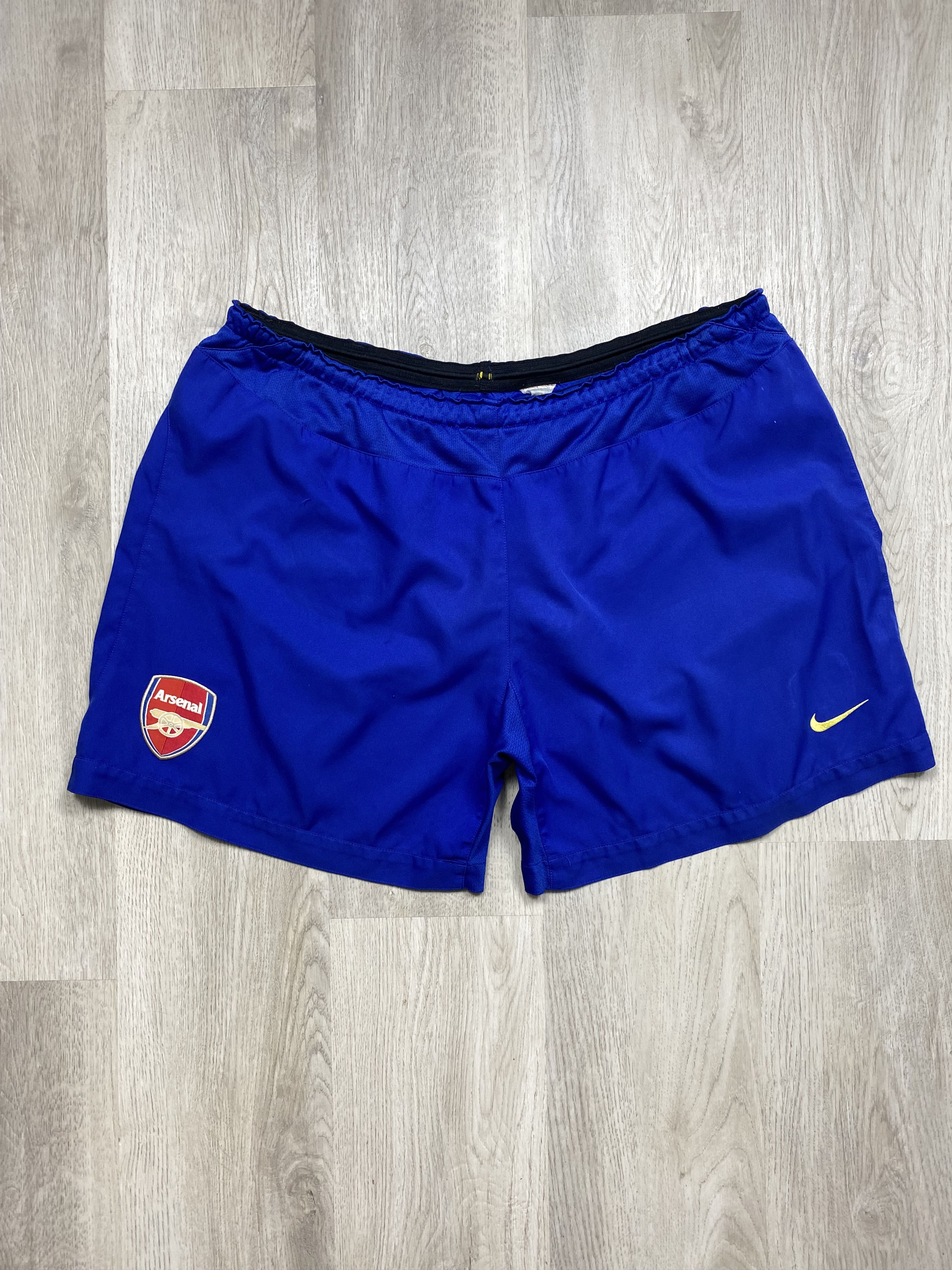 ARSNL Nike Arsenal Vintage Nylon Shorts Y2K Size US 36 / EU 52 - 1 Thumbnail