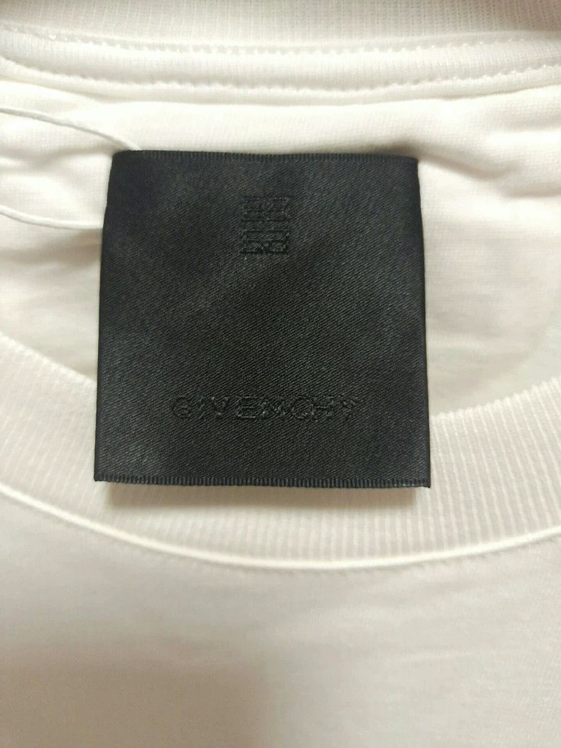 Givenchy Givenchy 2023 Model Summer Short Sleeve T-Shirt Size US S / EU 44-46 / 1 - 5 Thumbnail