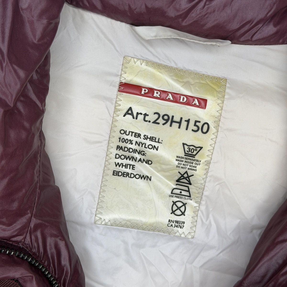 Prada Prada Milano Puffer Down Jacket Re-Nylon Archive Burgundy Size US M / EU 48-50 / 2 - 13 Thumbnail