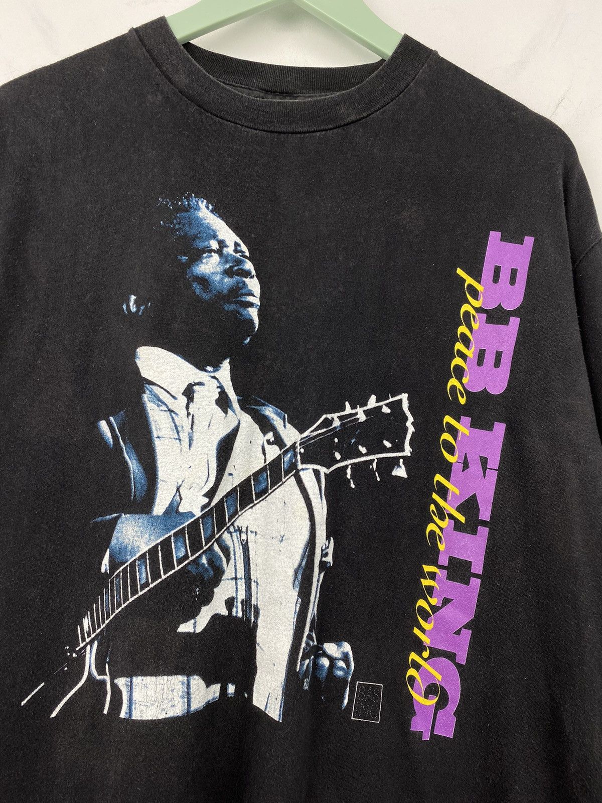 Band Tees Vintage BB King Peace the World Tour Jazz Icon T Shirt Tee Size US L / EU 52-54 / 3 - 2 Thumbnail