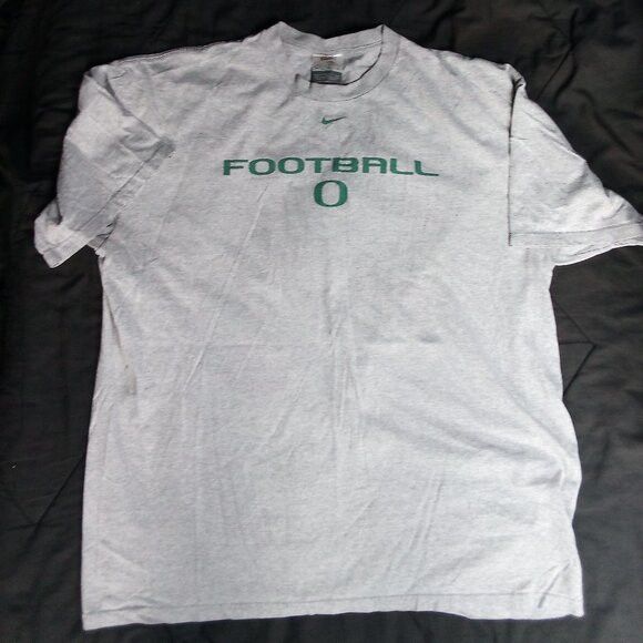 Nike Vintage Nike Oregon Ducks Football Mid Swoosh T-Shirt Size US XL / EU 56 / 4 - 2 Thumbnail