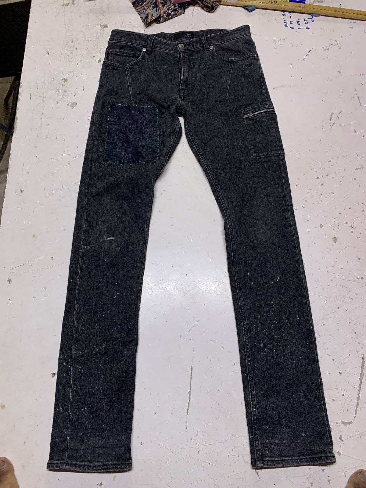 Undercover × Uniqlo UU UNDERCOVER UNIQLO SKINNY JEANS (BINDING OFFER) Size US 32 / EU 48 - 1 Thumbnail