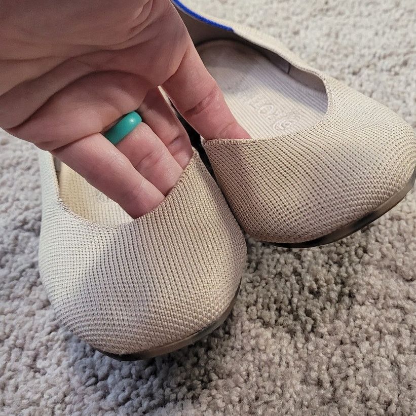 Rothy's Rothy’s Ballet Flats 7.5 Rounded Toe V-Vamp Tan Neutral Size US 7.5 / IT 37.5 - 8 Thumbnail
