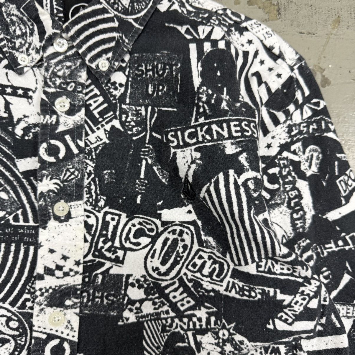 Volcom Volcom Skate Punk Anarchy All Over Print Button Ups Size US M / EU 48-50 / 2 - 6 Thumbnail
