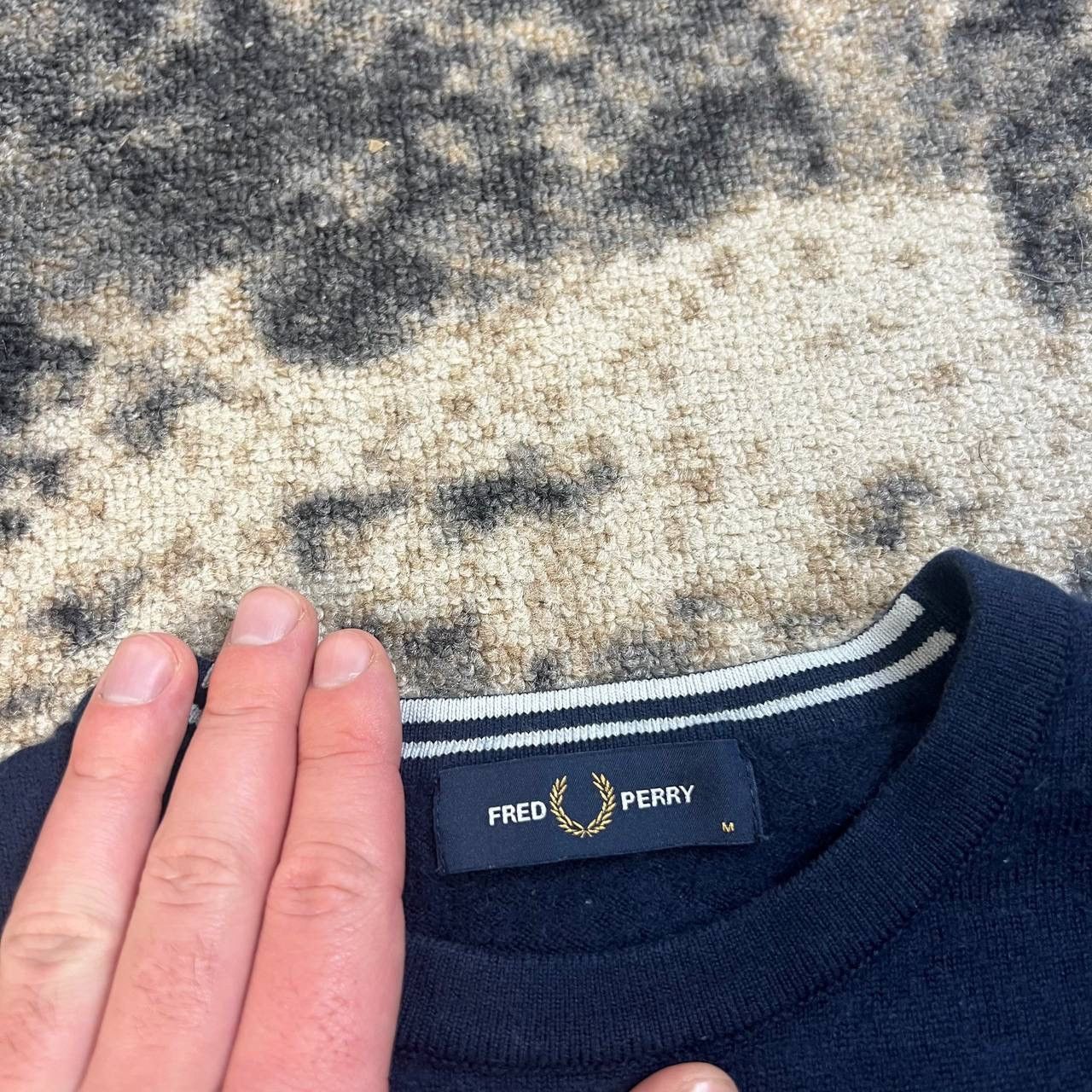 Fred Perry Fred Perry Mini Logo Luxury Y2K Sweater Size US M / EU 48-50 / 2 - 5 Thumbnail