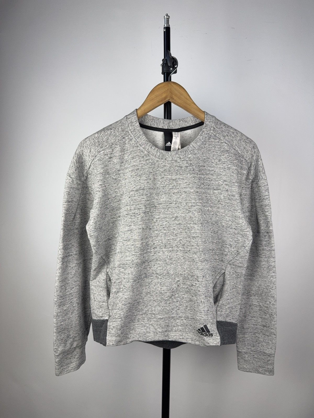 Adidas Vintage 00s style Adidas Sweatshirt Size S / US 4 / IT 40 - 1 Thumbnail