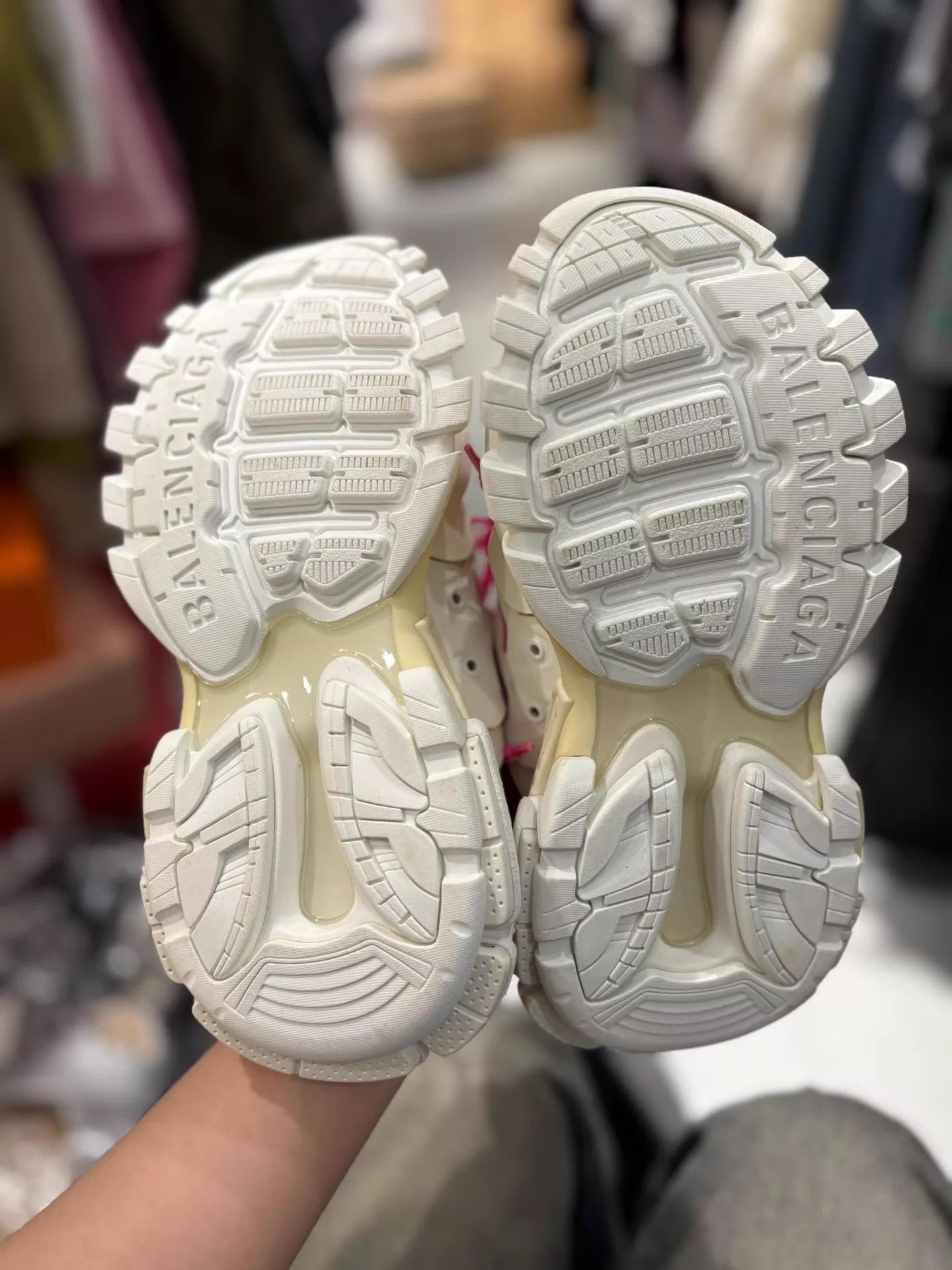 Balenciaga Balenciaga Track 2.0 Slipper Milk White & Pink Laces 34 Size US 4 / IT 34 - 5 Thumbnail