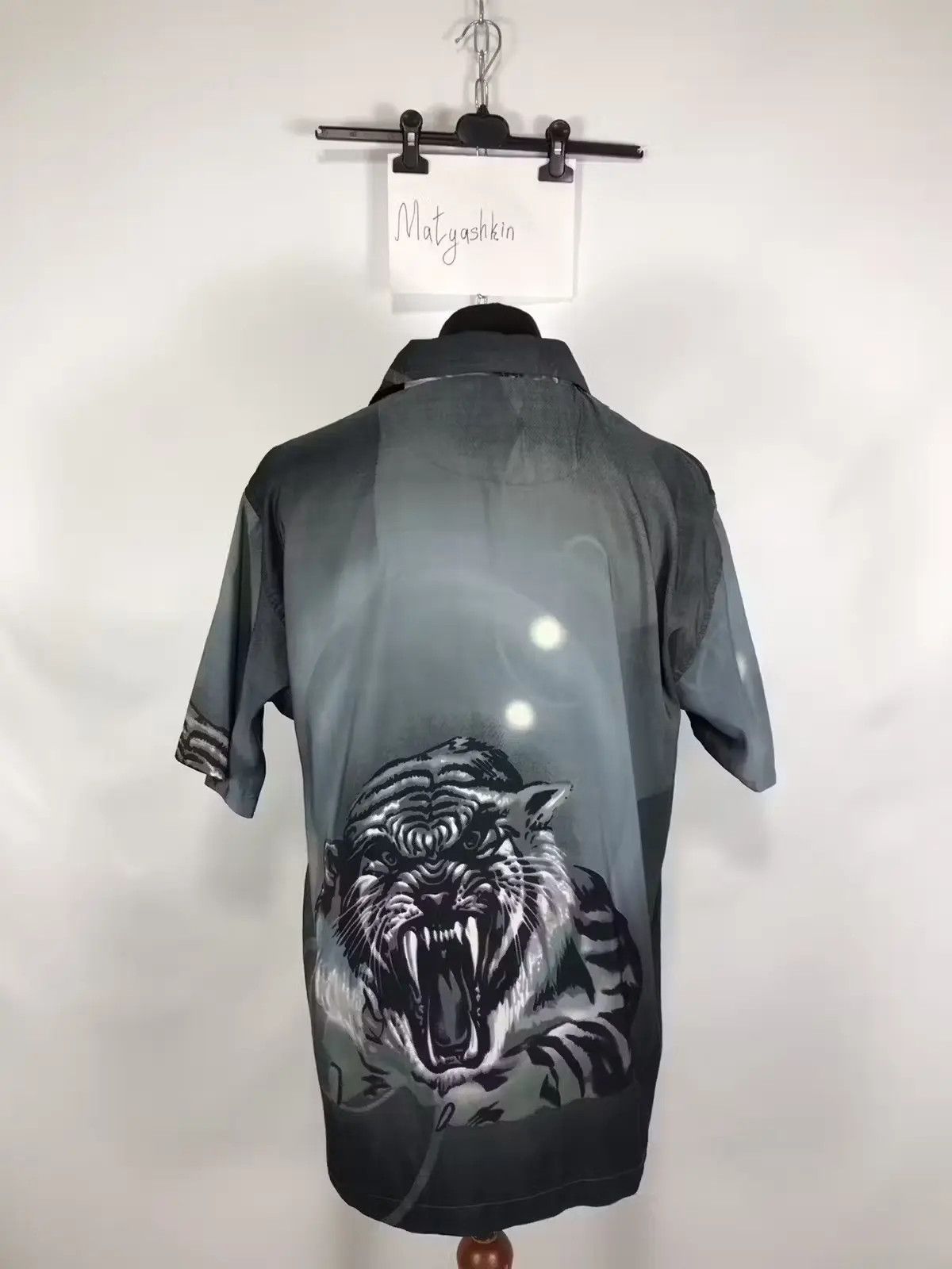 Other Crazy shirt tiger print size XL Size US XL / EU 56 / 4 - 2 Thumbnail