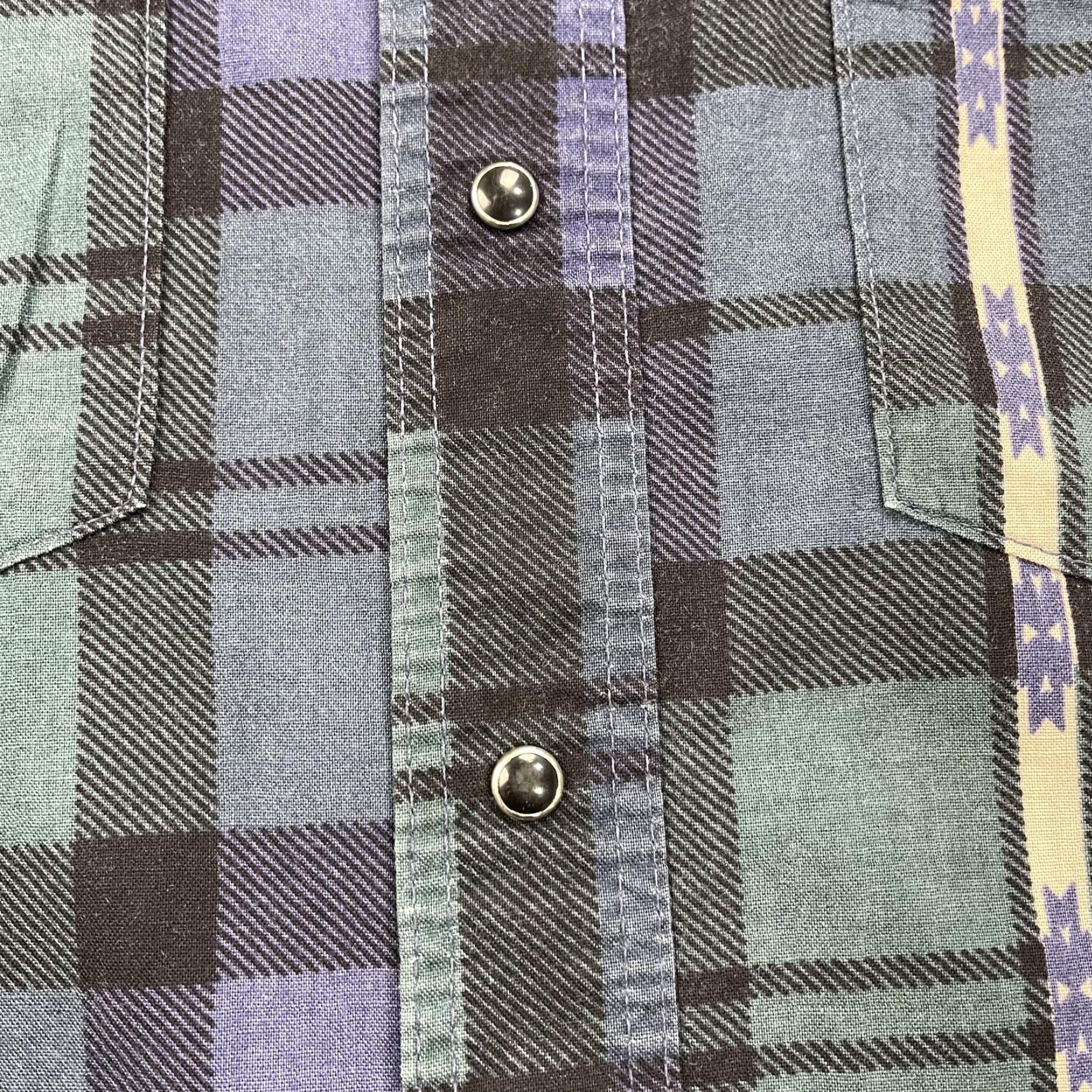 Wrangler VINTAGE Wrangler Shirt Mens 2XL Blue Green Plaid Western Pearl Snap Aztec USA Size US XXL / EU 58 / 5 - 4 Thumbnail