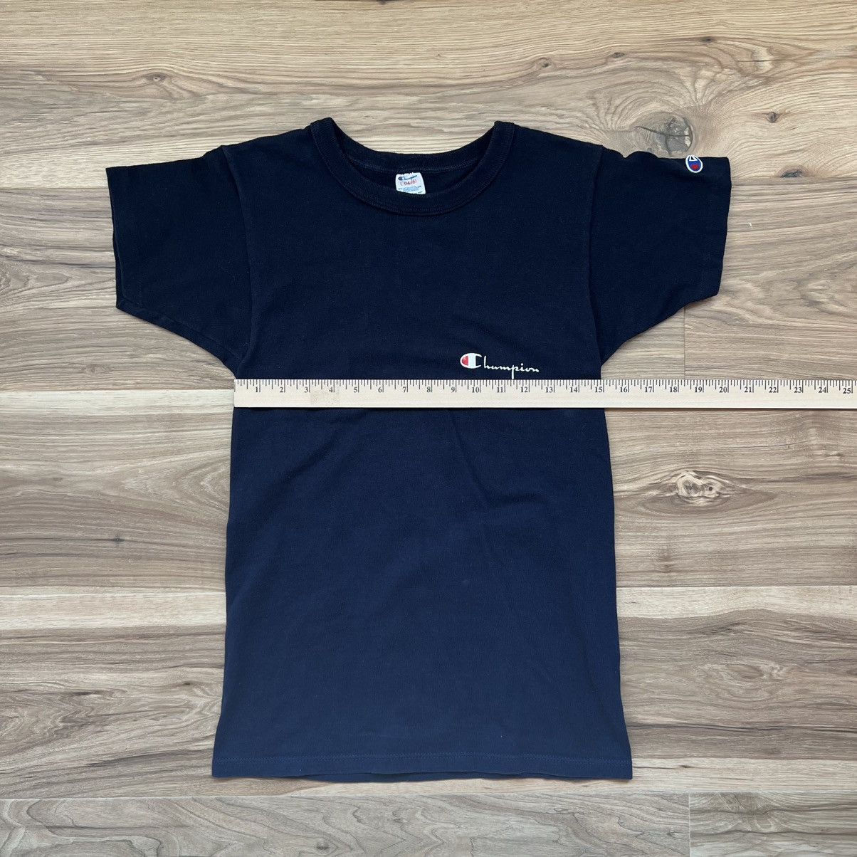 Champion Vintage Champion Script Logo Large Navy Blue Girls T Shirt Size L / US 10 / IT 46 - 3 Thumbnail
