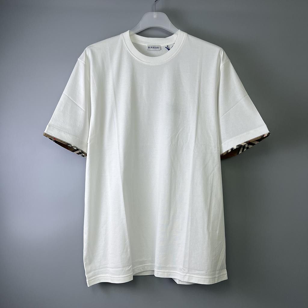 Burberry o1B3y1r0426 Short Sleeve T-Shirt in White Size US S / EU 44-46 / 1 - 1 Thumbnail