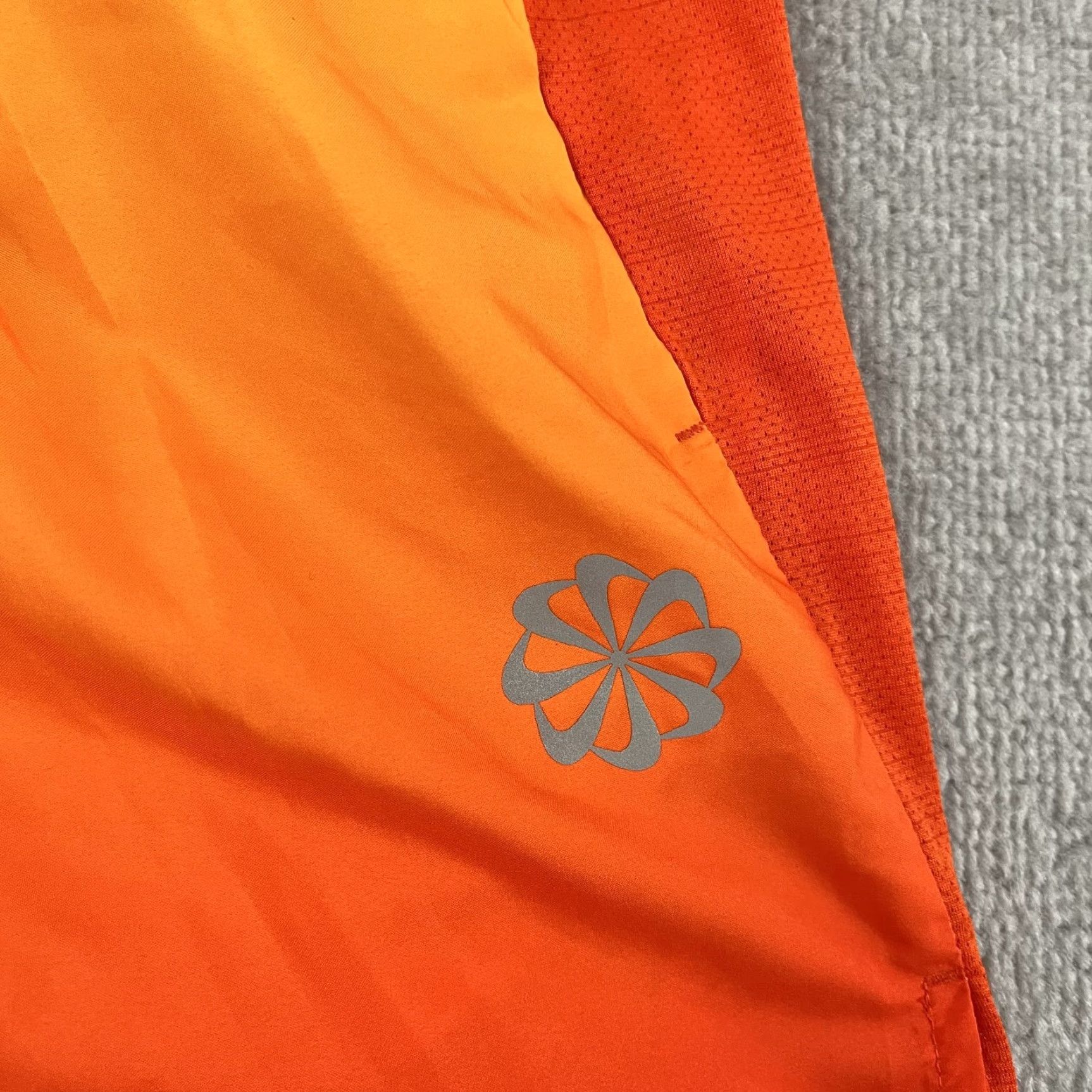 Nike Nike Challenger Shorts Men Small 6.5" Lined Orange Running Training Activewear Size US 29 - 2 Thumbnail