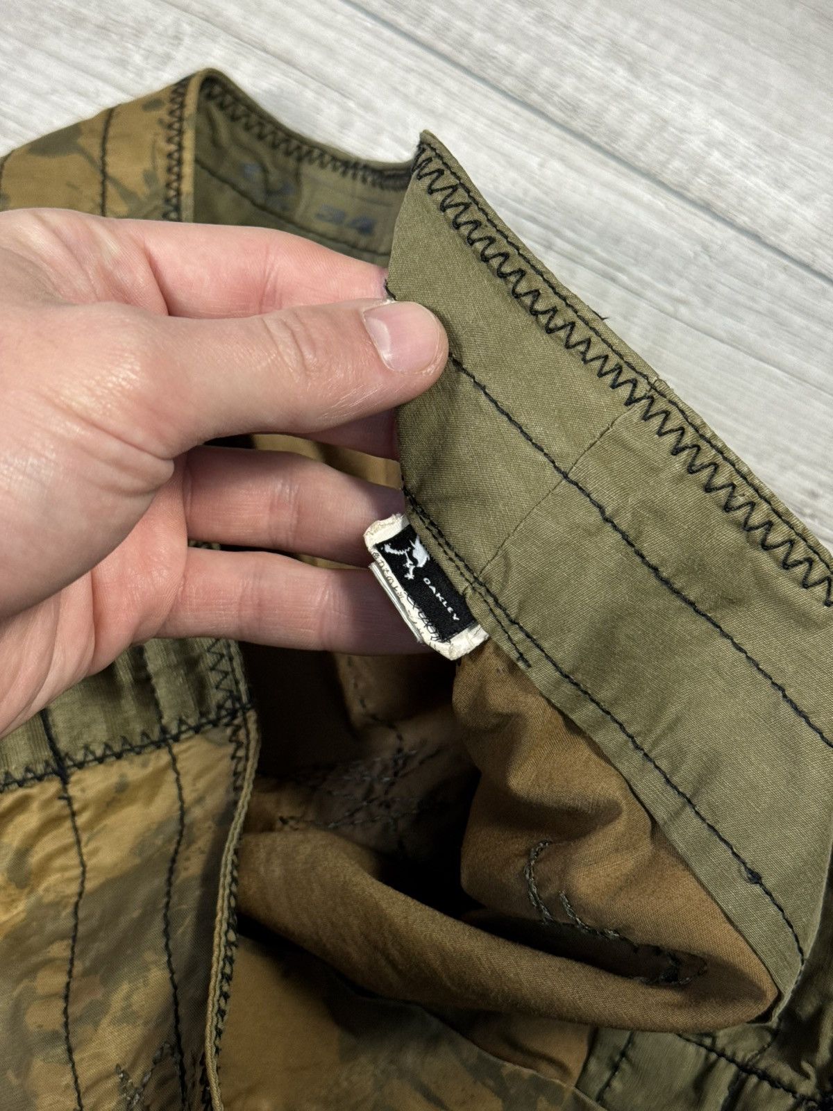 Oakley Oakley Vintage 90s Outdoor Military Nylon Shorts Y2K Size US 34 / EU 50 - 7 Thumbnail