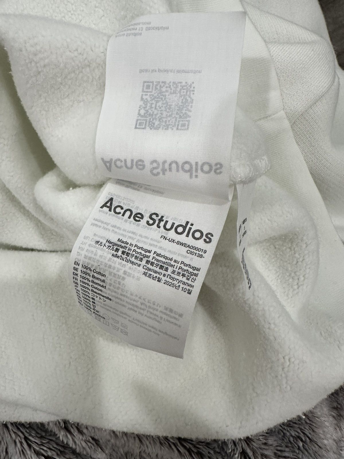 Acne Studios Acne Studios White Logo Patch Hoodie Size US S / EU 44-46 / 1 - 11 Thumbnail