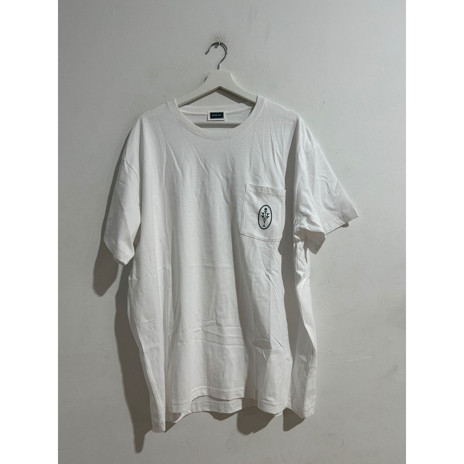 Kith KITH IVY POCKET TEE 'WHITE' SIZE XXL NEW Size US XXL / EU 58 / 5 - 1 Thumbnail