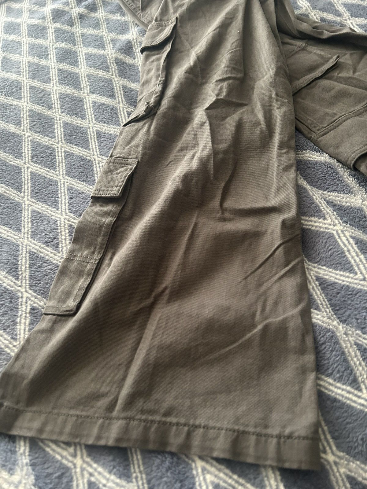 H&M H&M MULTI POCKET WIDELEG CARGOS Size 30" / US 8 / IT 44 - 2 Thumbnail
