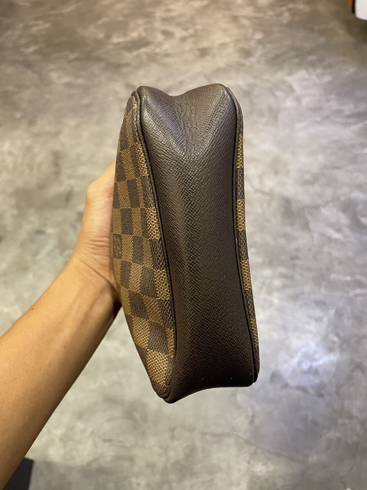 Louis Vuitton LOUIS VUITTON 2001 Damier Top Handle Bag Mini Vintage Size ONE SIZE - 8 Thumbnail
