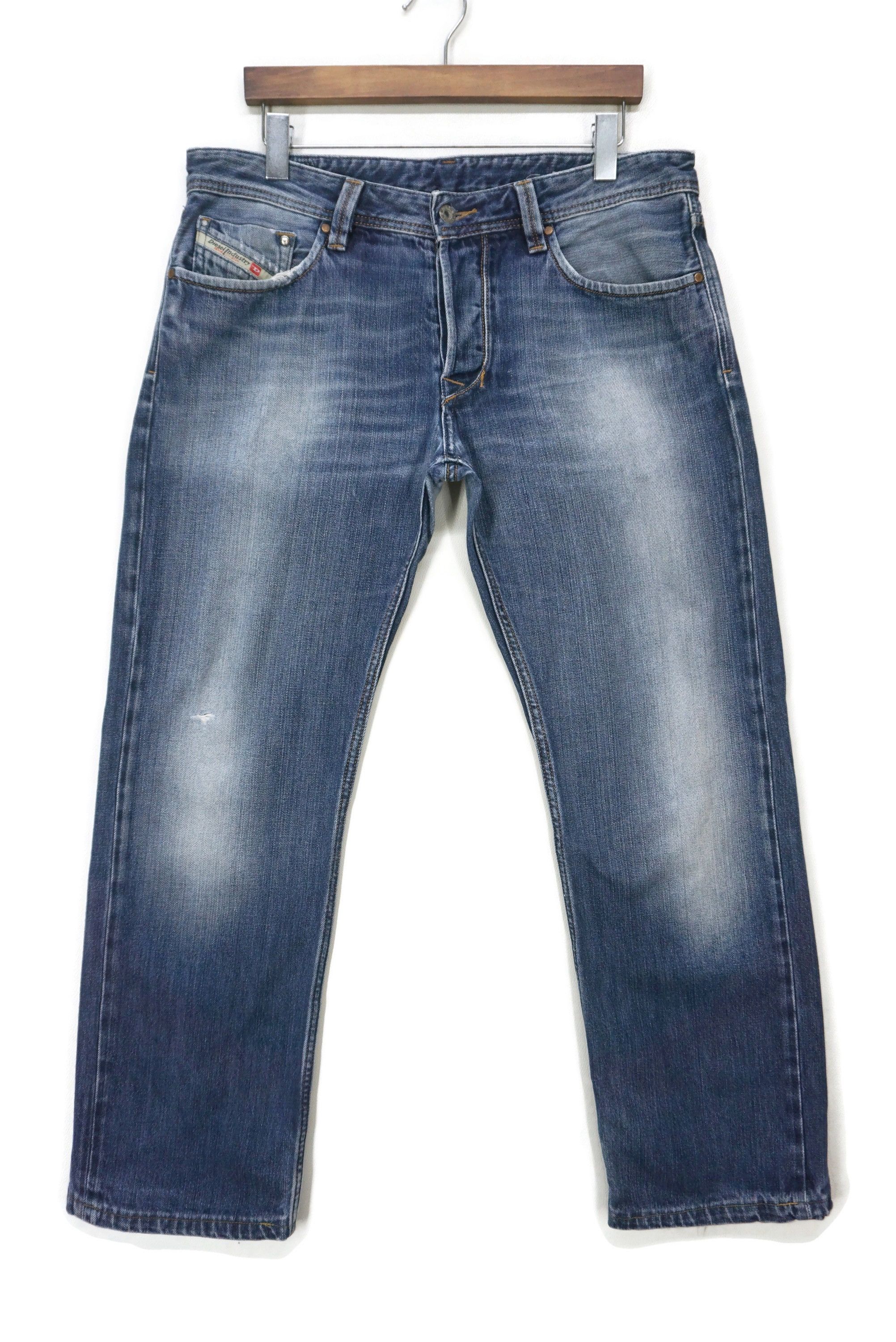 Diesel Diesel Jeans Size W36xL29 Larkee Low-Rise Ankle Denim Size US 33 - 1 Thumbnail