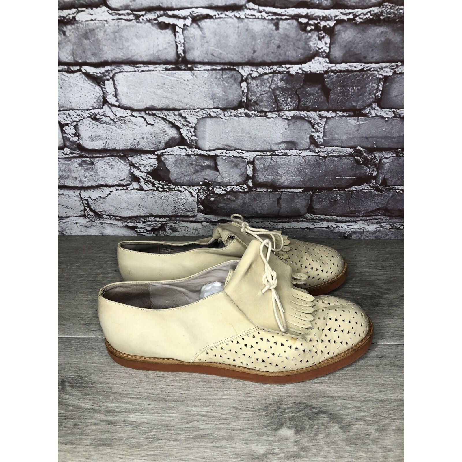 DKNY DKNY Beige Nubuck Leather Kiltie Perforated Lace Up Oxfords Size US 10 / IT 40 - 15 Thumbnail