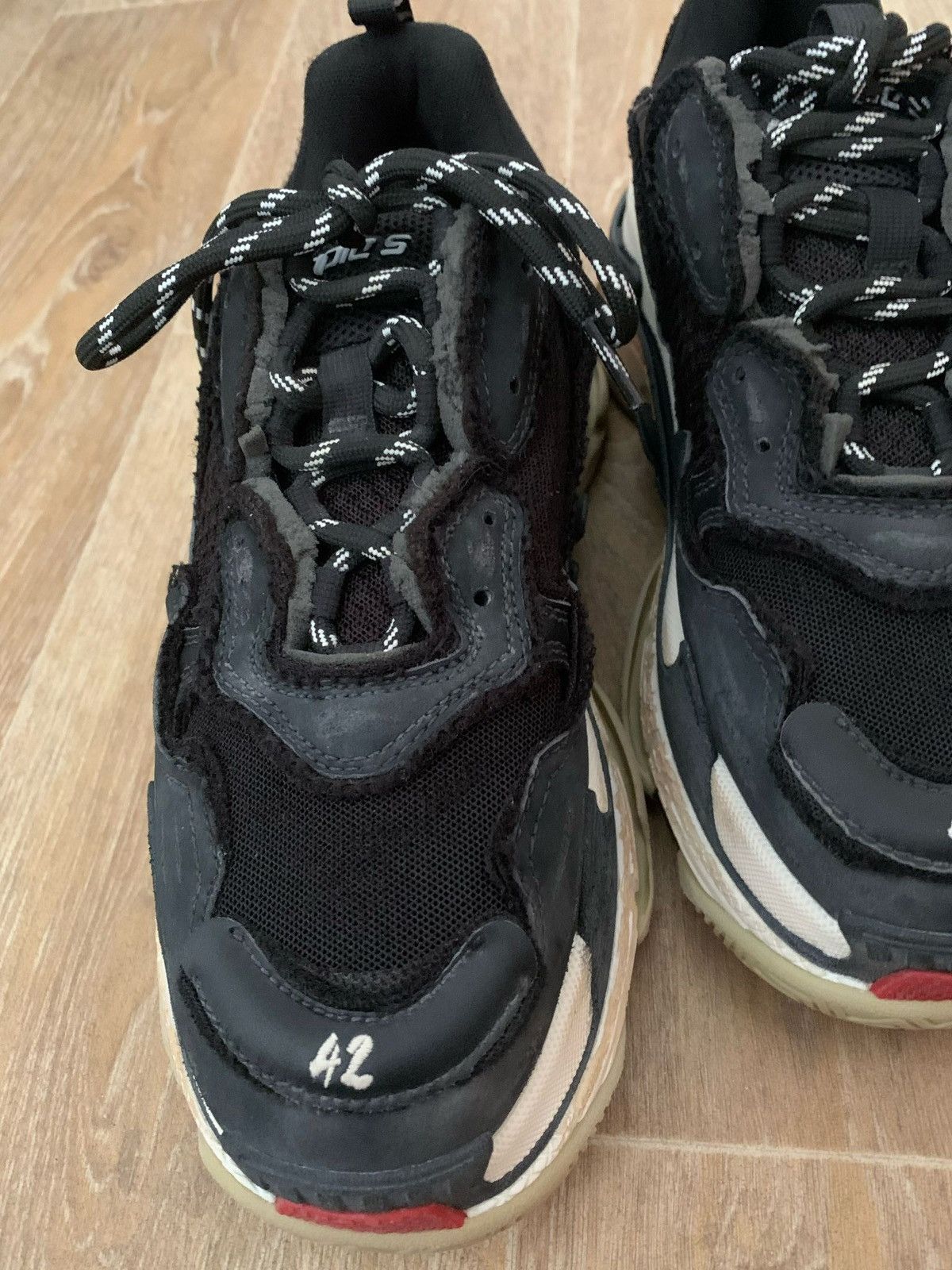 Balenciaga Balenciaga New „Used Look“ Tripple S OG colorway Sz.42 Size US 12 / IT 42 - 3 Thumbnail