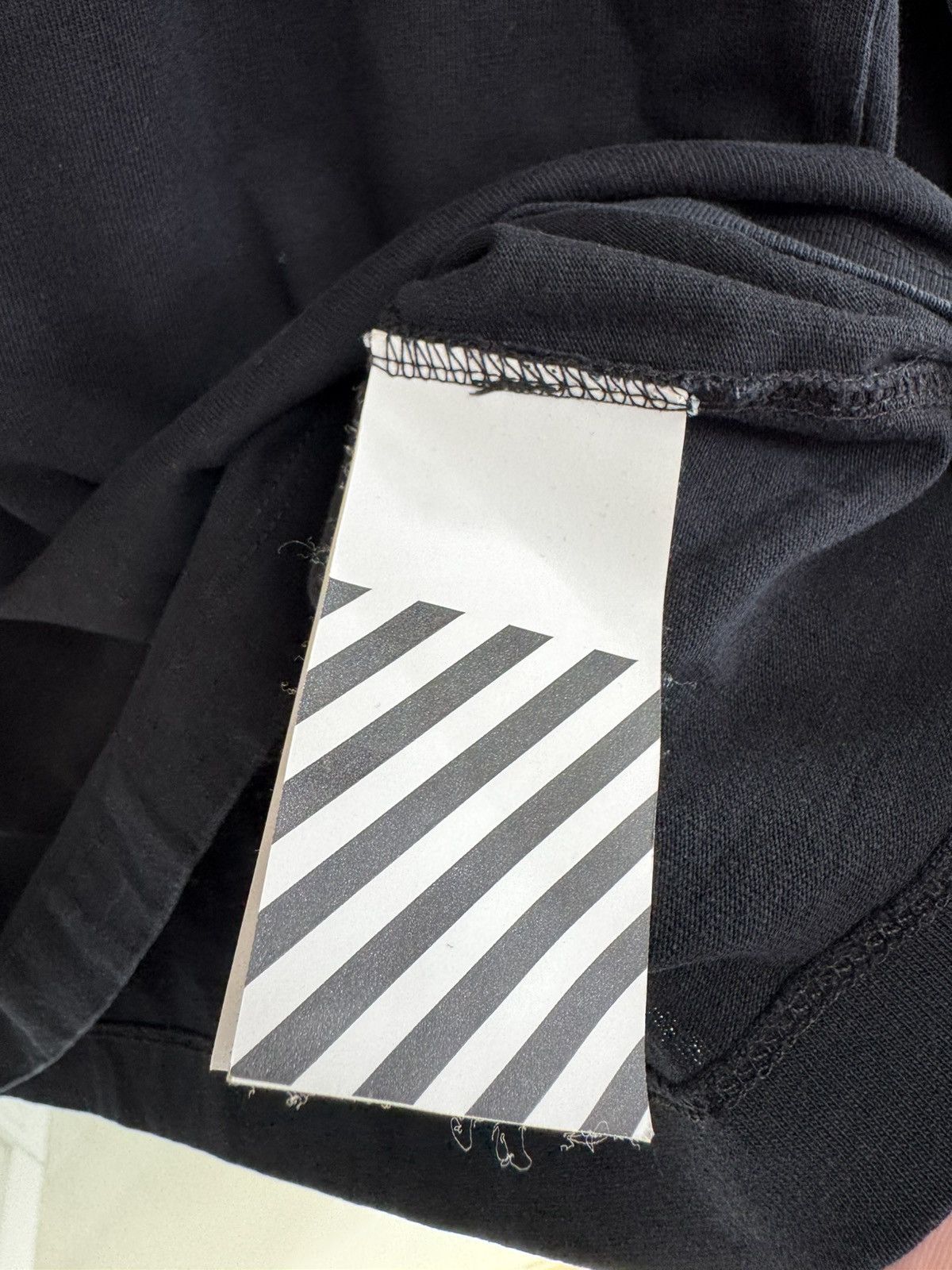 Off-White Off White x Virgil Abloh Hand Card Long Sleeve Tee Black Size US L / EU 52-54 / 3 - 18 Thumbnail
